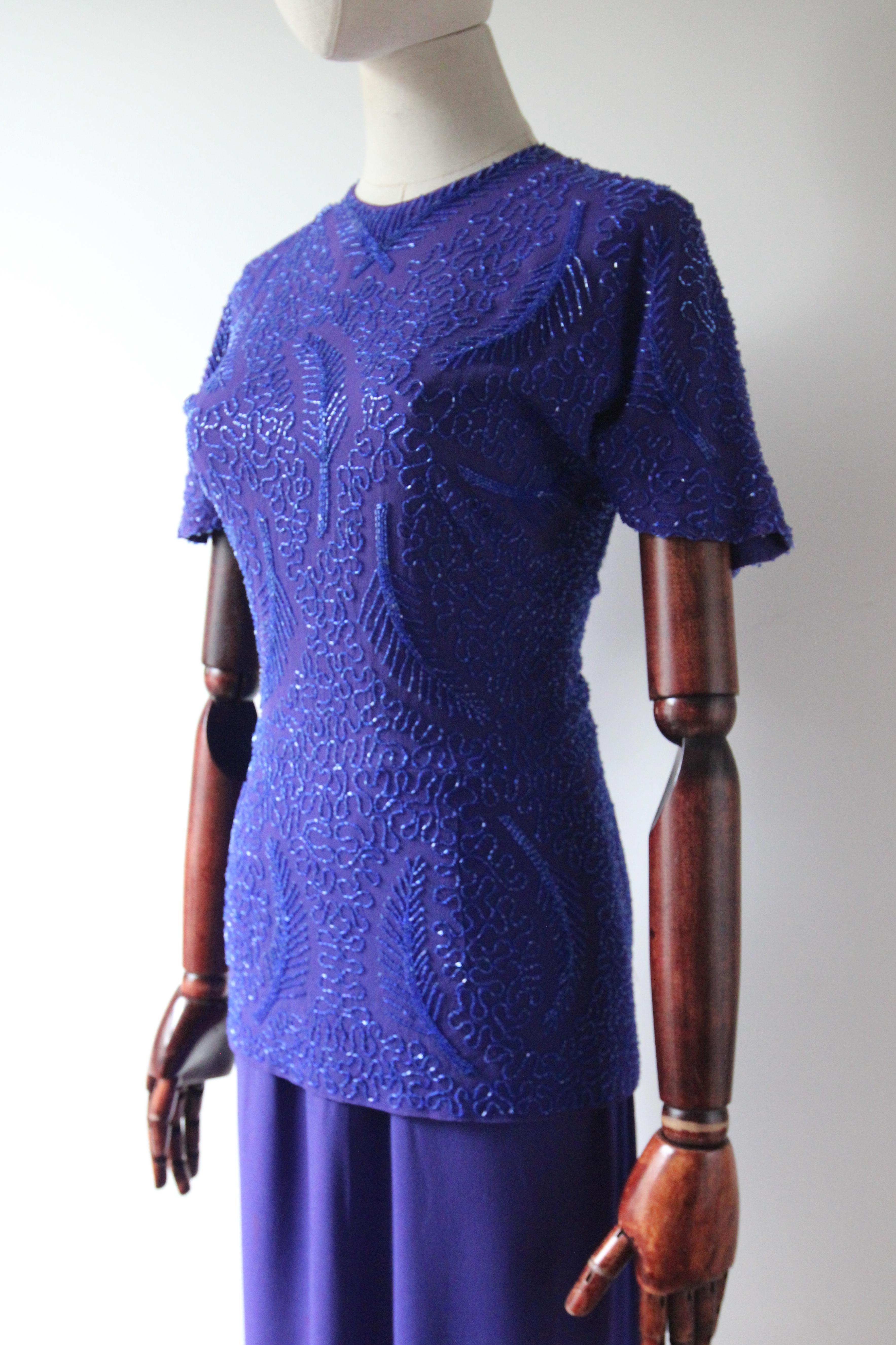 Vintage 1940's violet blue crepe silk beaded dress 1940s silk dress UK 8 US 4 For Sale 3