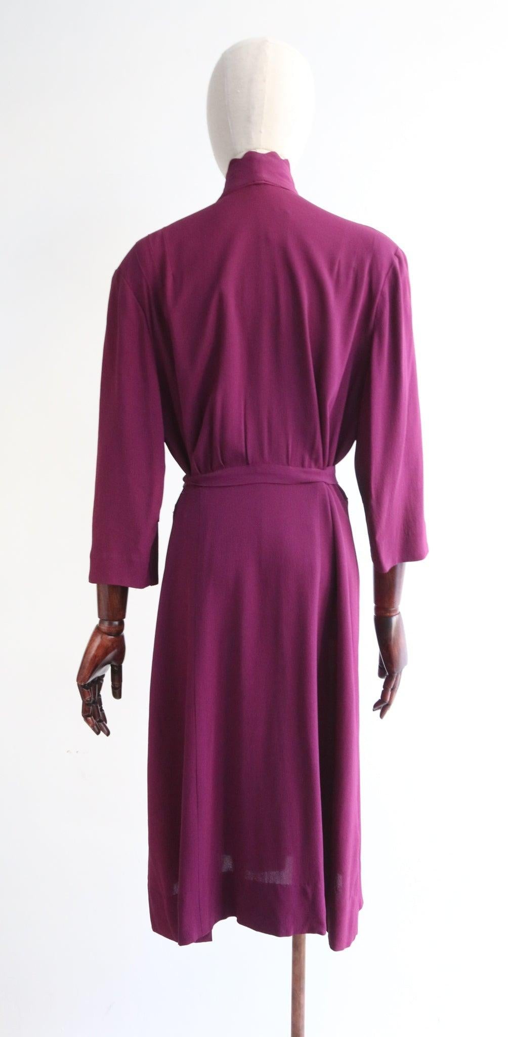 Vintage 1940's Violet Crepe Silk Original 1940s Silk Scalloped Dress UK 16 US 12 For Sale 2