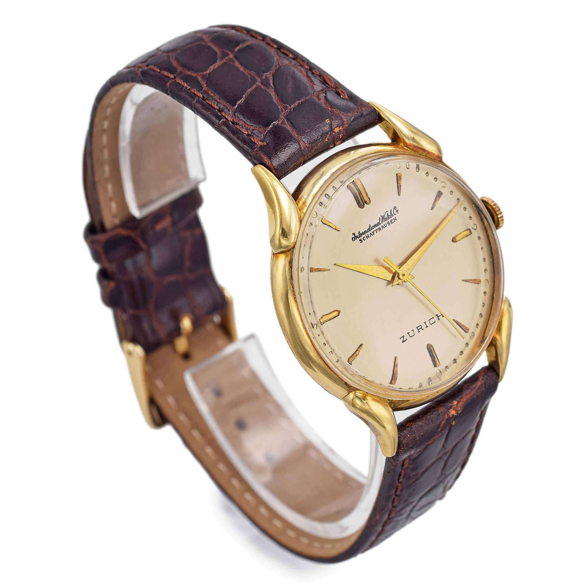 De los hombres Vintage 1945 IWC International Watch Co Zurich Reloj de hombre de cuerda manual de oro de 18 quilates en venta