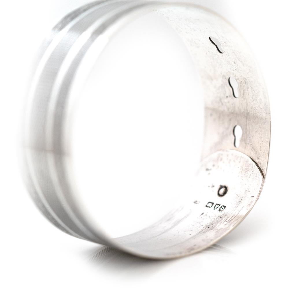 Vintage 1946 Charles Horner Silver Buckle Bangle Bracelet Pour femmes en vente