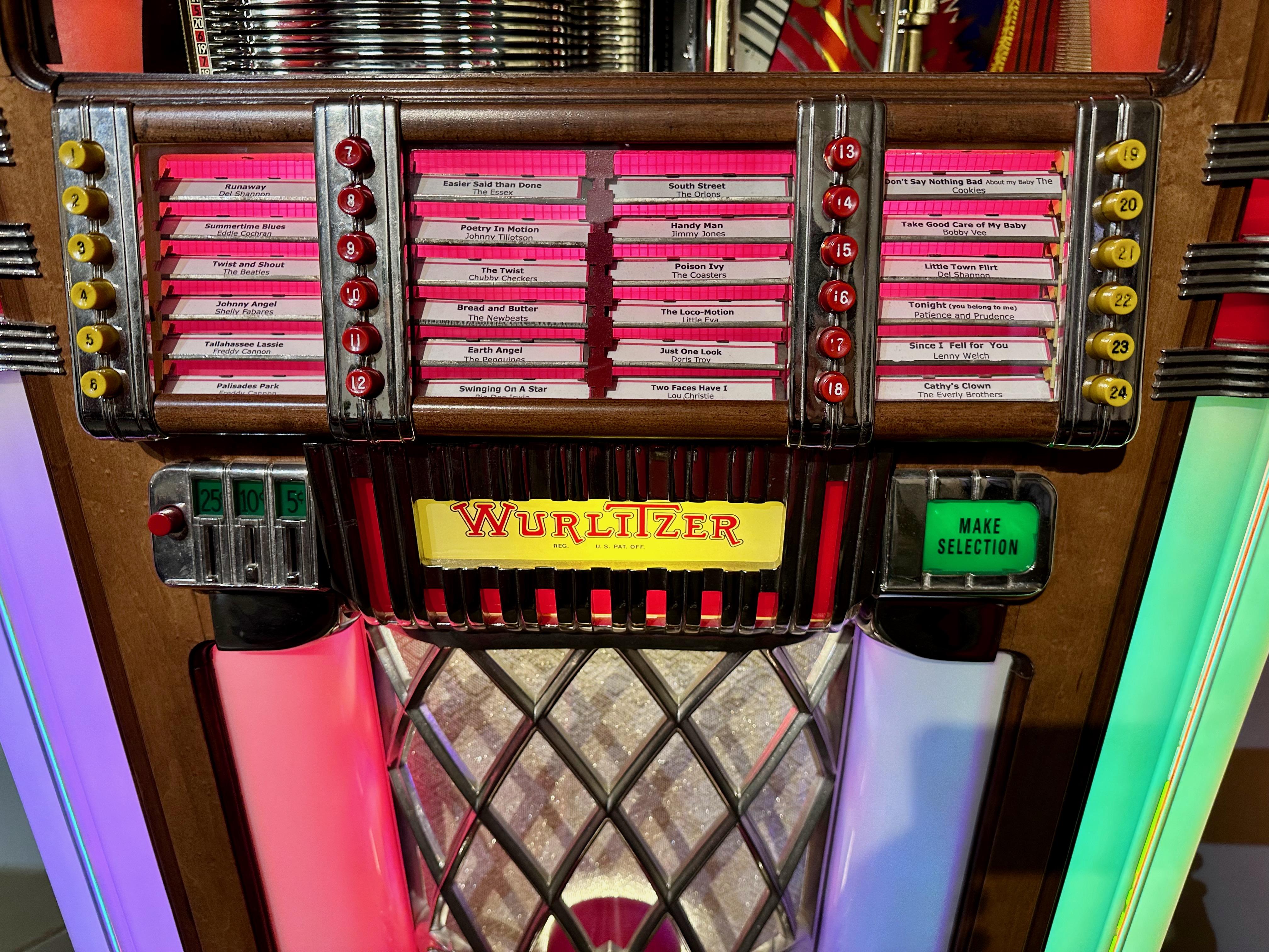 wurlitzer 1015 jukebox for sale
