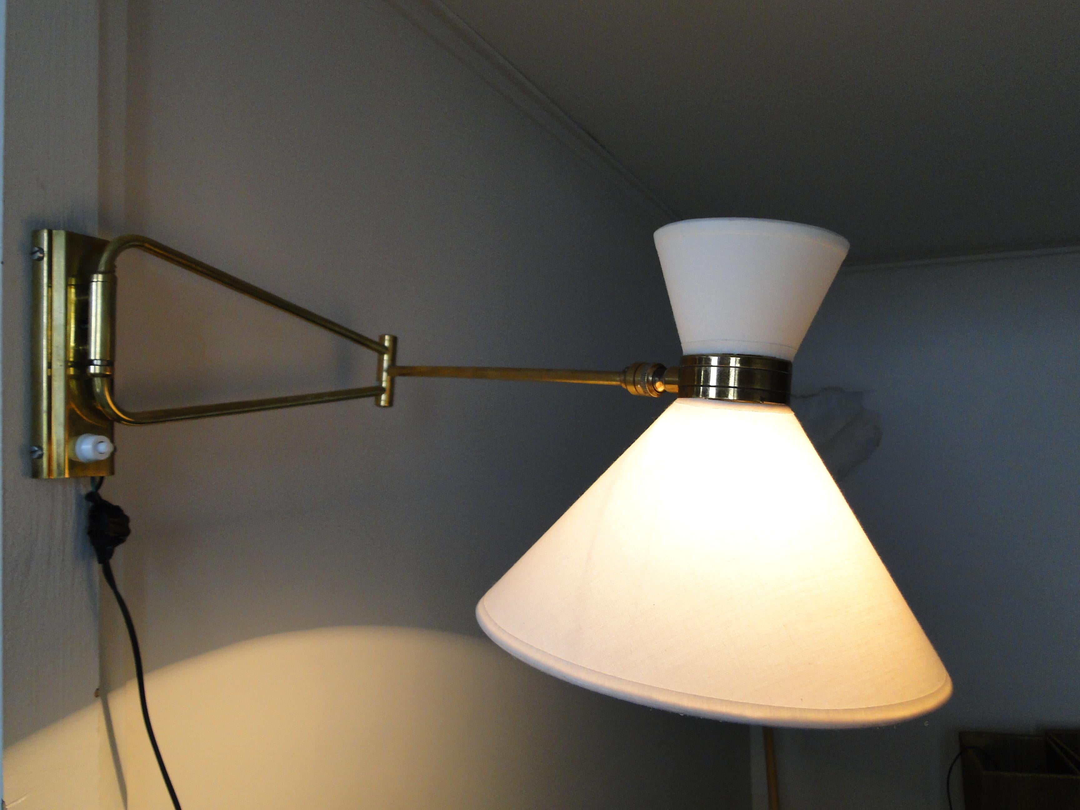 20th Century Vintage 1950 Brass Double Arm Diabolo Wall Lamp by René Mathieu France Lunel