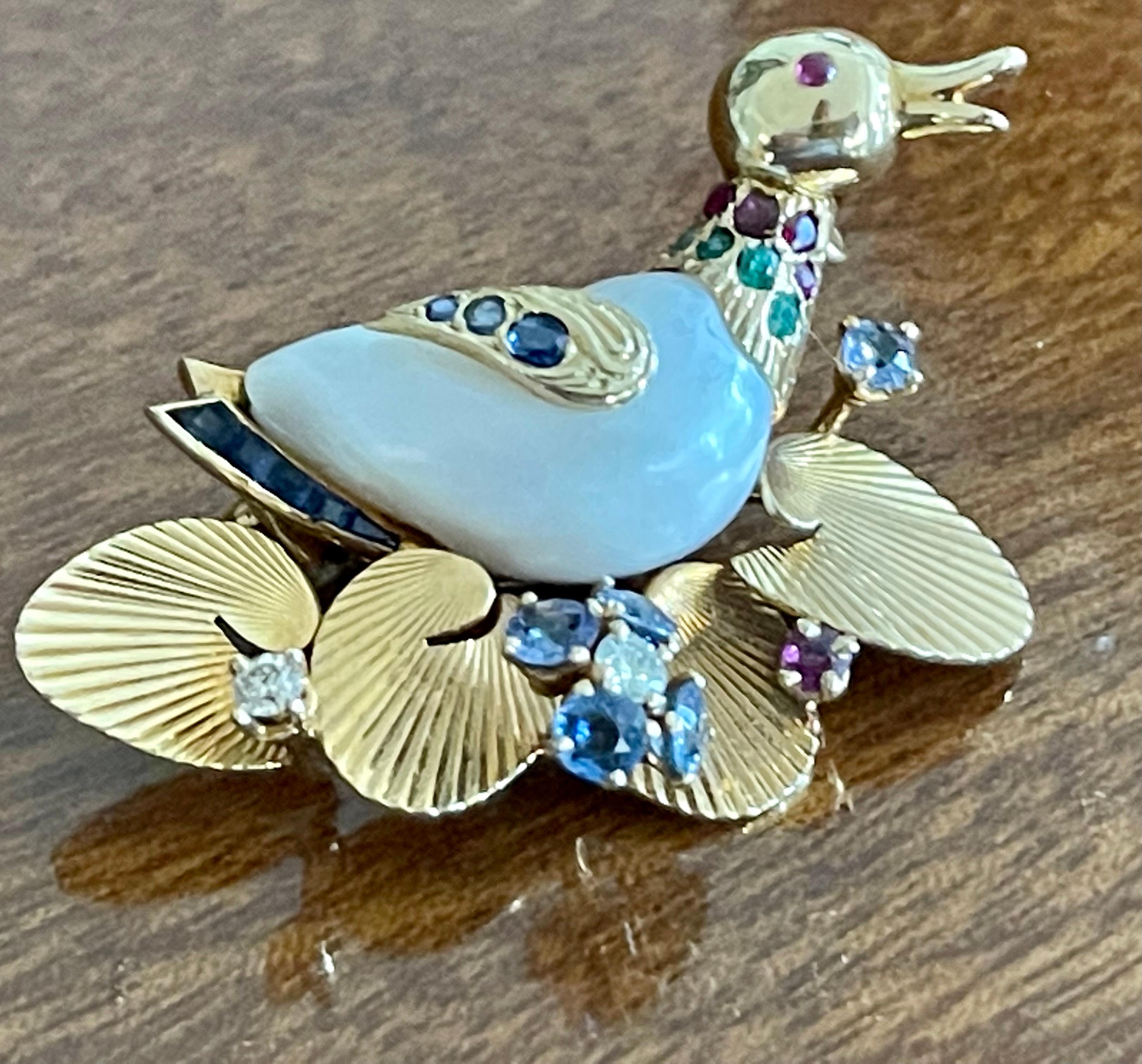 Women's Vintage 1950 Duck Novelty brooch Pearl Ruby Sapphire Emerald Diamond For Sale