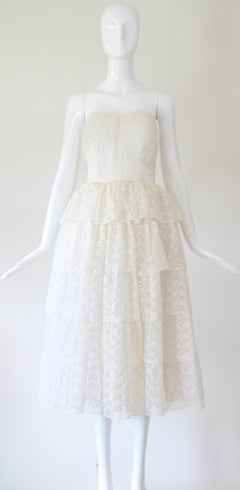 Vintage 1950 Ivory Lace and Tulle Sweetheart Neckline Strapless Dress US 4 UK 8