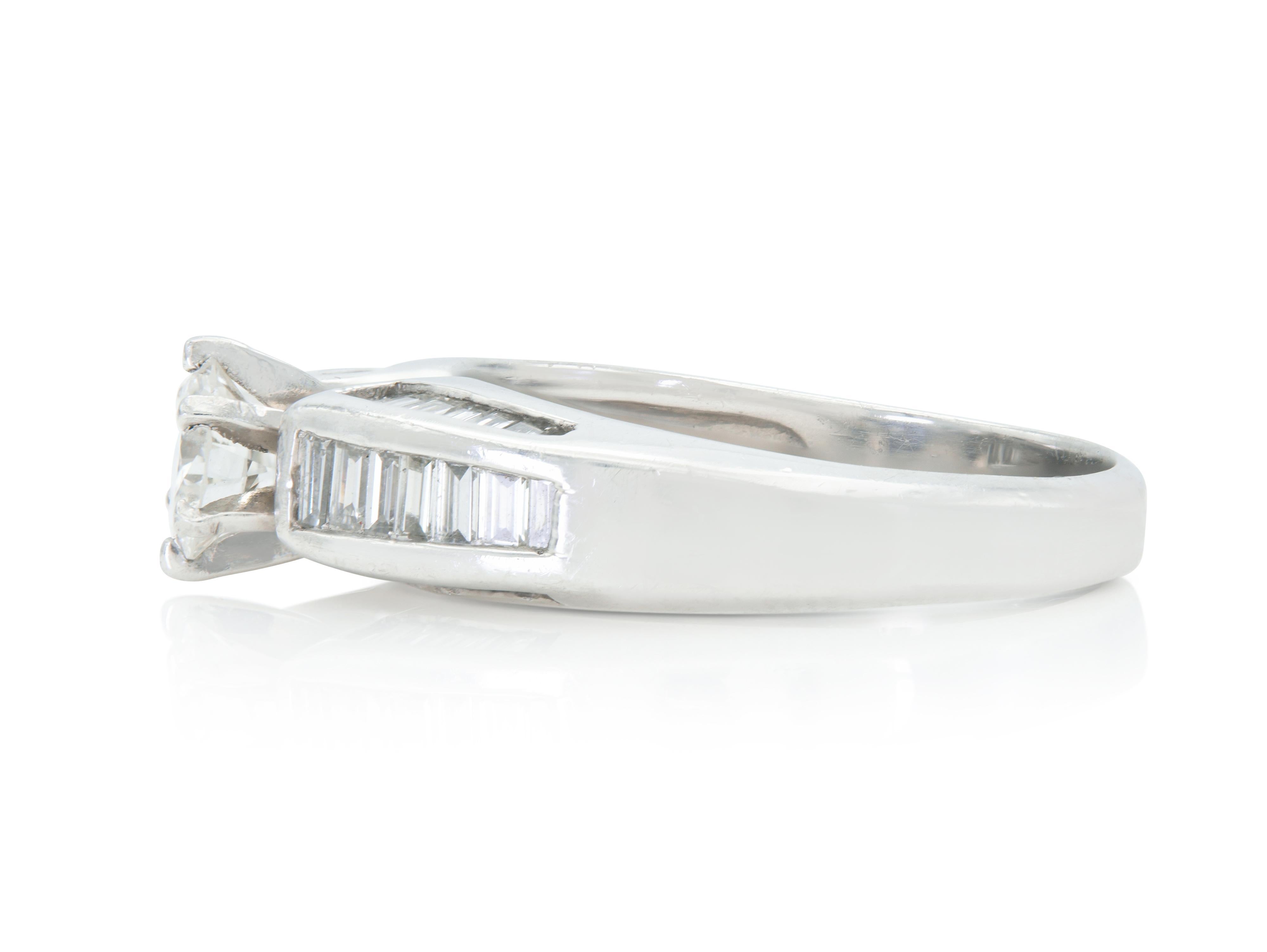 Anillo de compromiso de diamantes antiguos de corte europeo de 0,60 quilates de la década de 1950 Corte europeo antiguo en venta