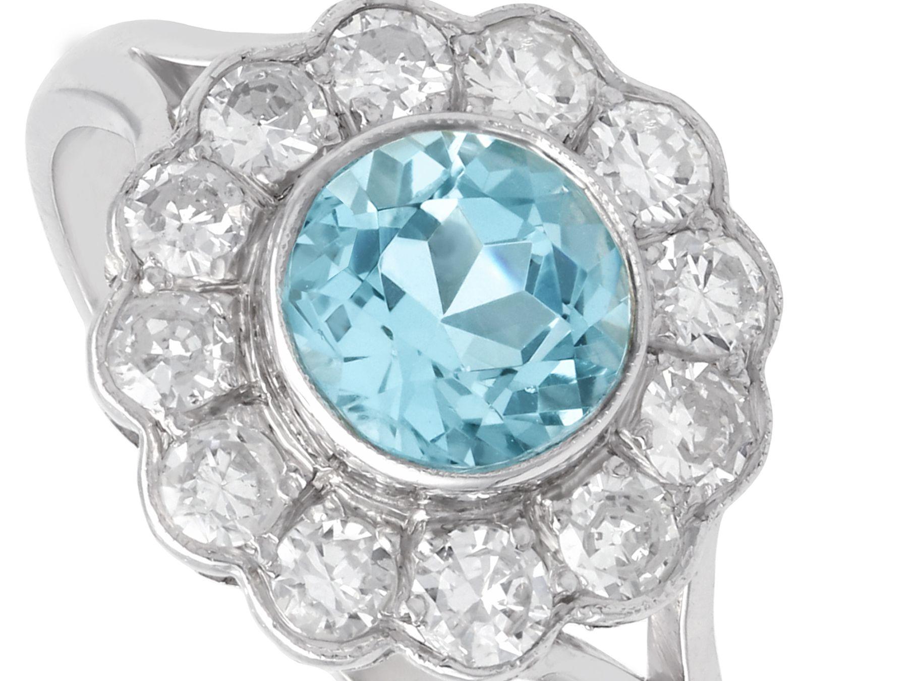 1950s 1.34 Carat Aquamarine and Diamond White Gold Cluster Ring In Excellent Condition For Sale In Jesmond, Newcastle Upon Tyne