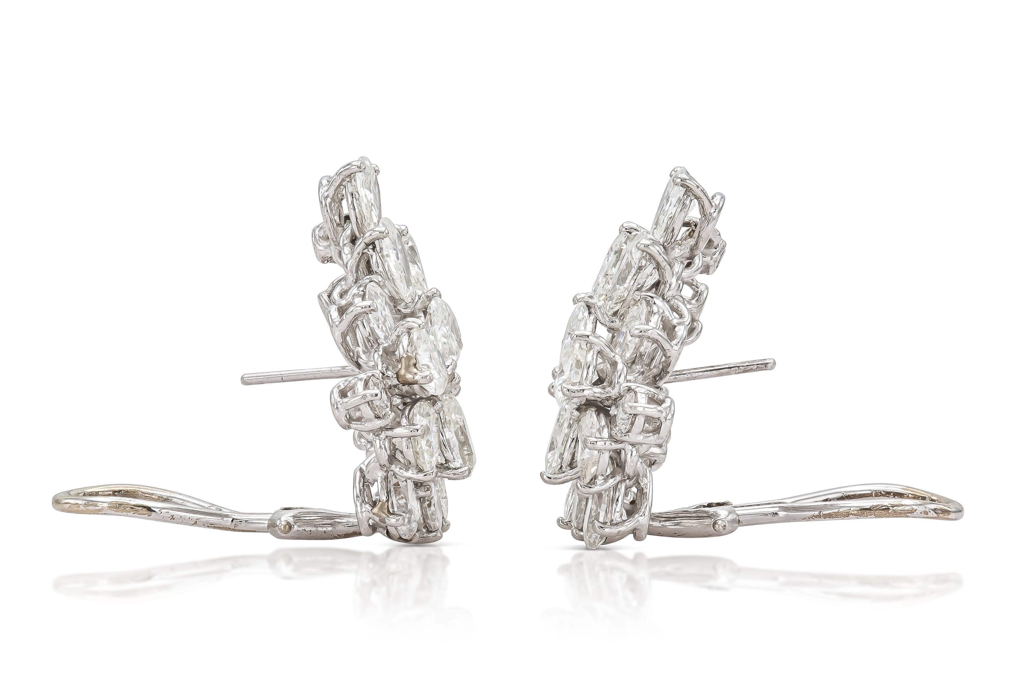 Taille mixte Boucles d'oreilles vintage 1950s 14.28 Carat Diamond Earrings en vente