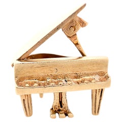 Vintage 1950s 14K Articulating Pianoforte Charm, Piano Pendant