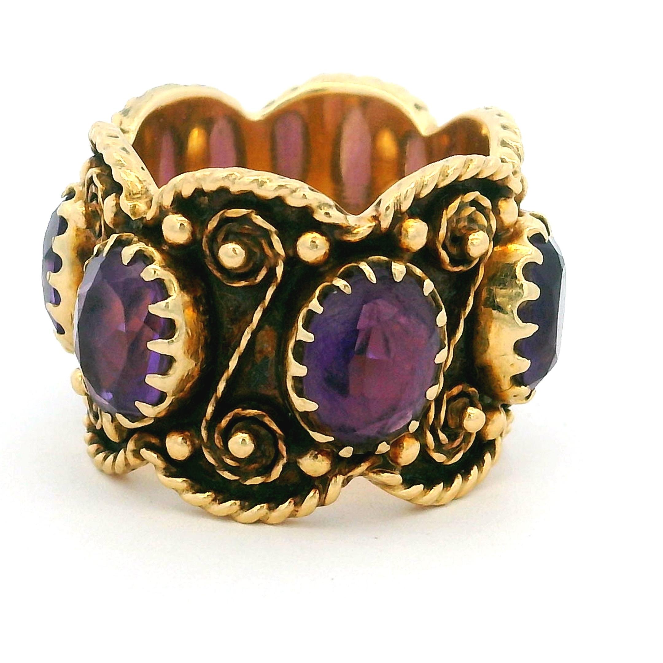 Vintage 1950s 14K Gold Amethyst Scrollwork Band Ring, 7.6 Carats For Sale 5