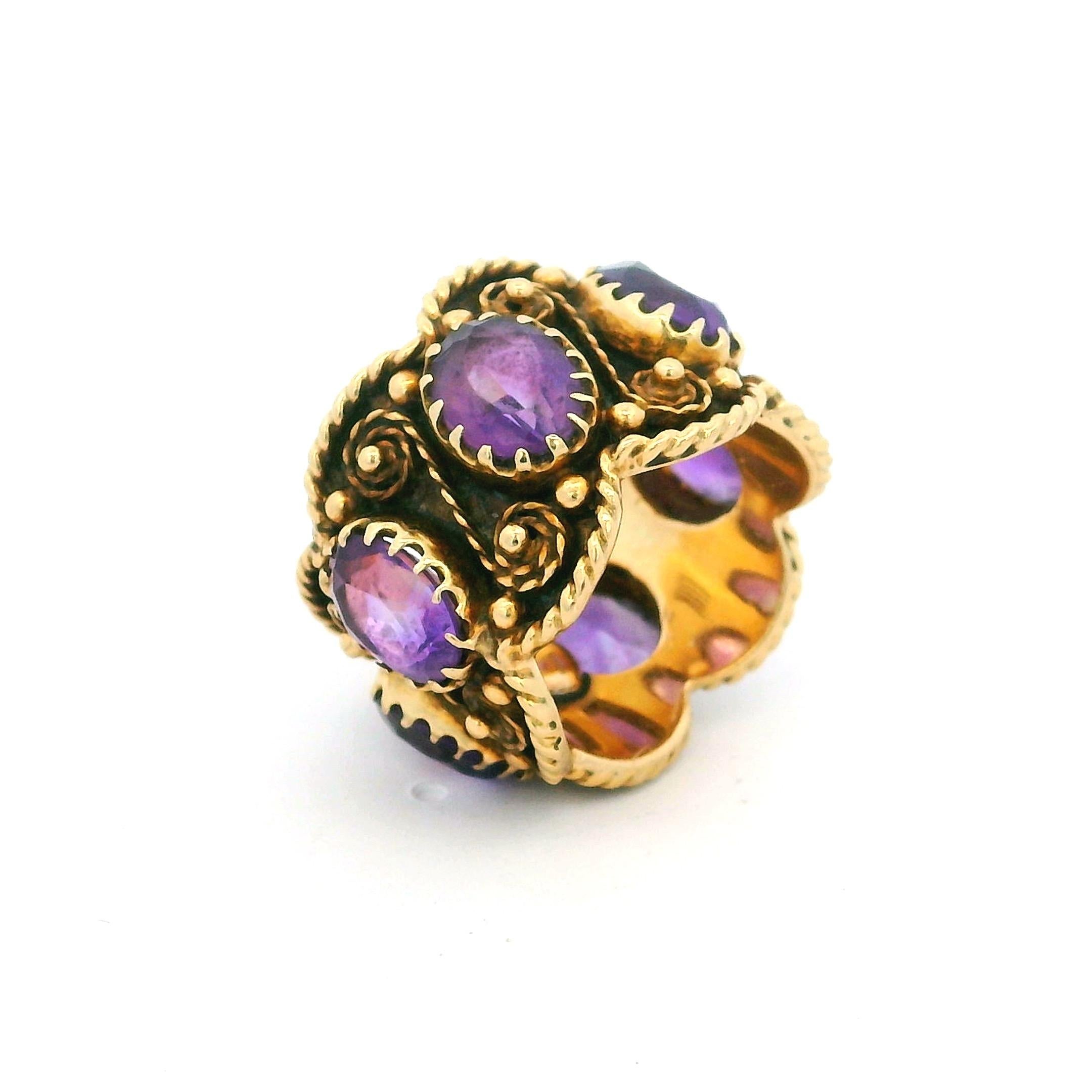 Vintage 1950s 14K Gold Amethyst Scrollwork Band Ring, 7.6 Carats In Excellent Condition For Sale In Miami, FL