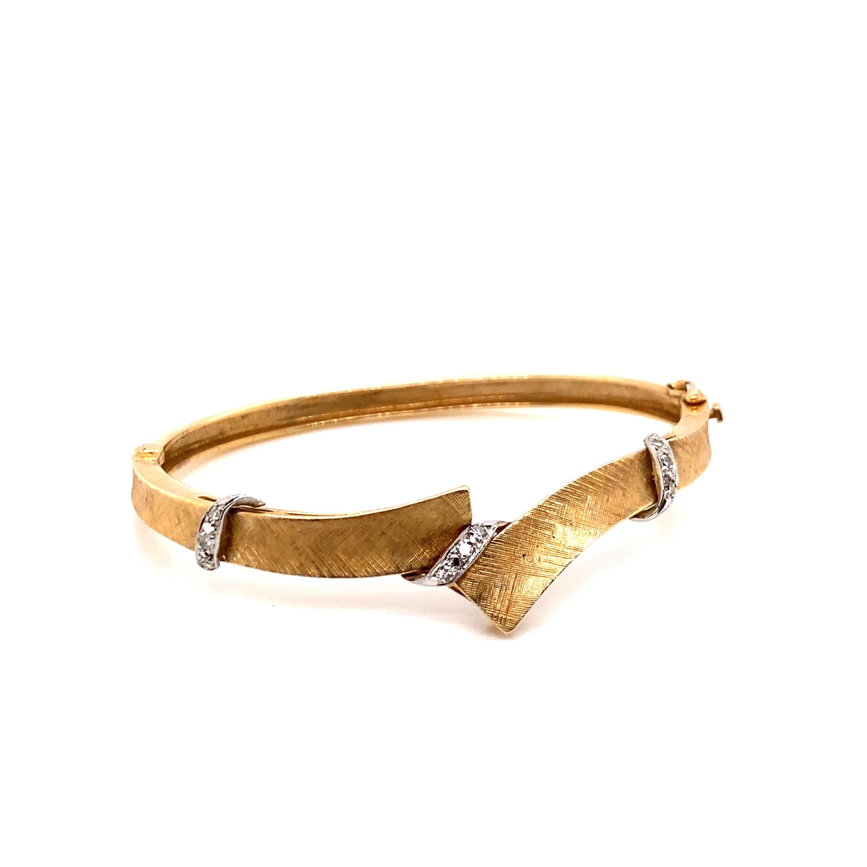 vintage solid gold bangle