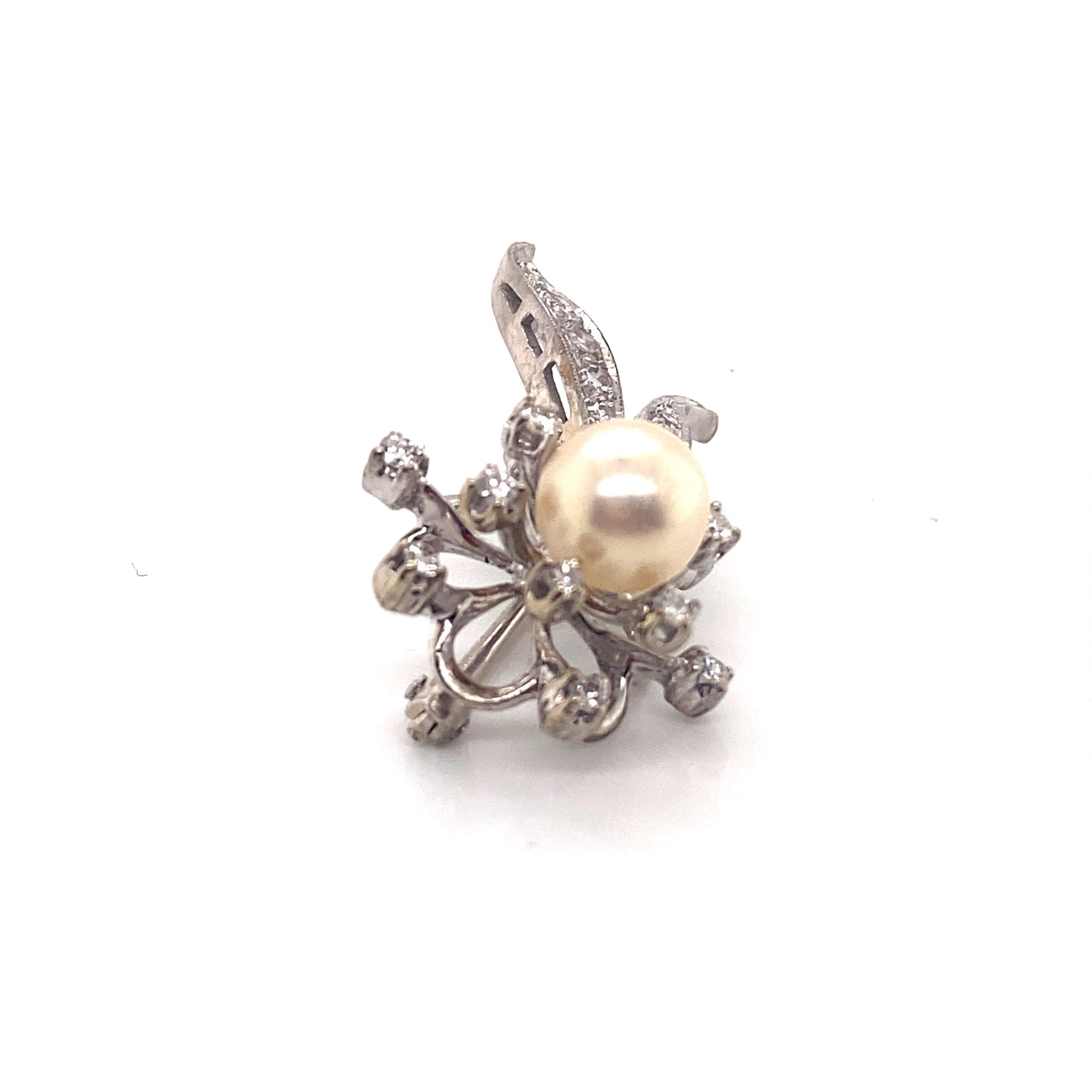 Round Cut Vintage 1950’s 14kw Diamond and Pearl Floral Pin For Sale