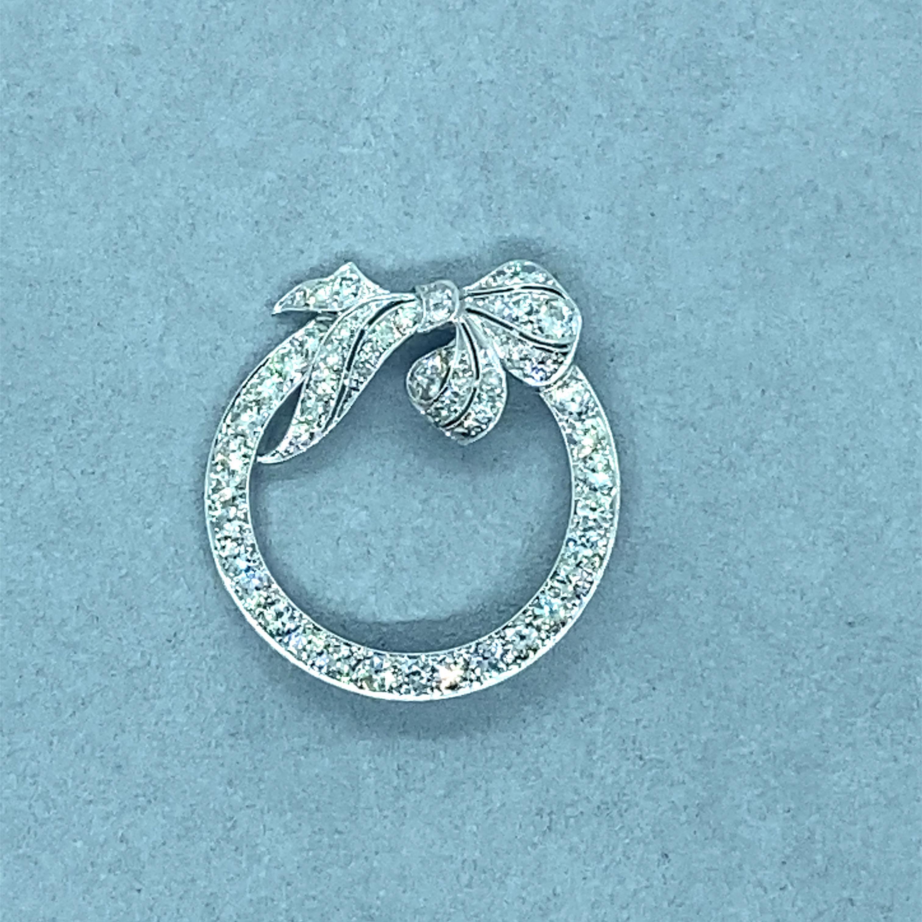 Broche couronne avec nœud en diamant 14 carats vintage des années 1950 Bon état - En vente à Boston, MA