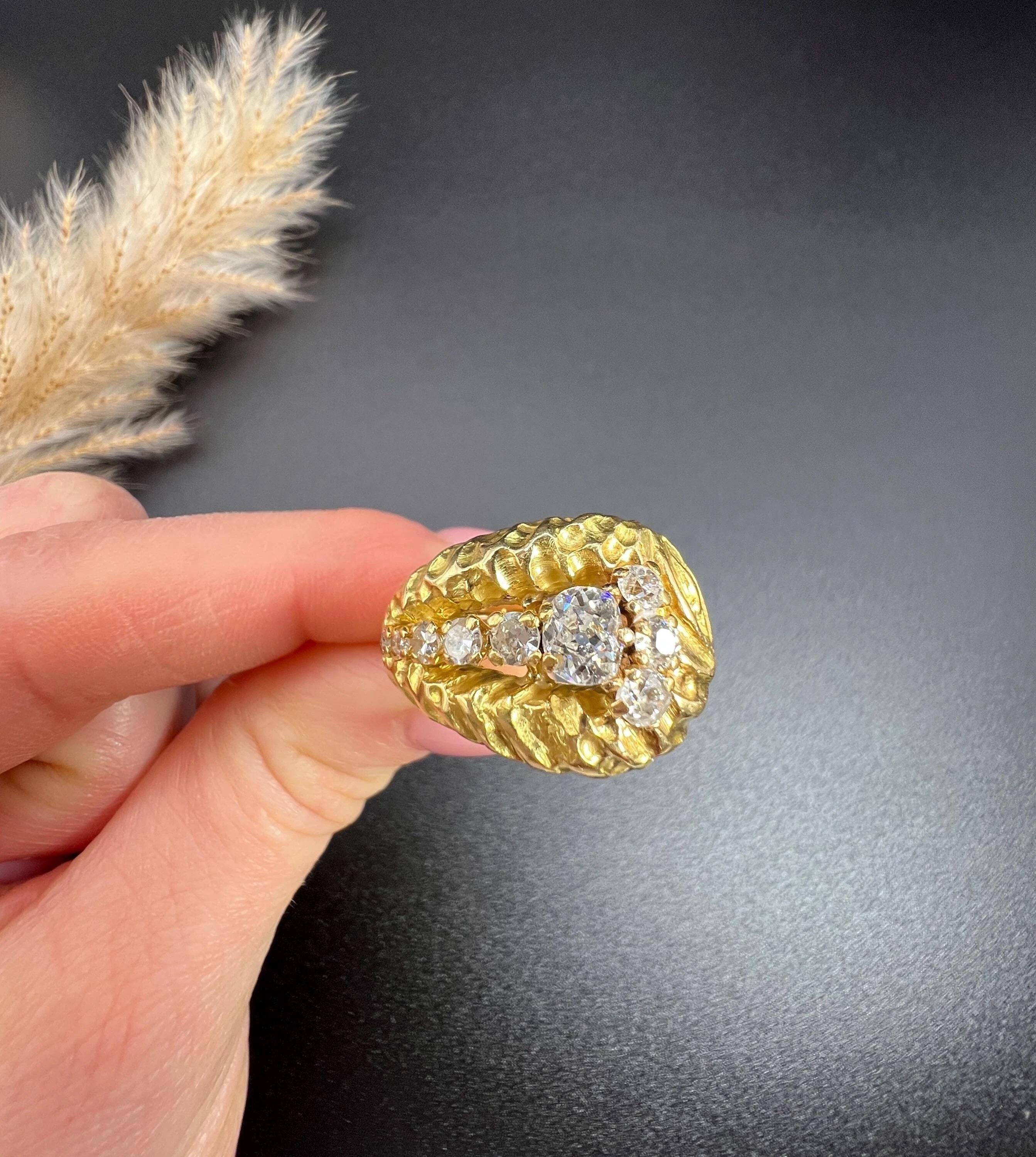 Vintage 1950s 18ct Yellow Gold French Hallmarked, Diamond Buckle Ring For Sale 6