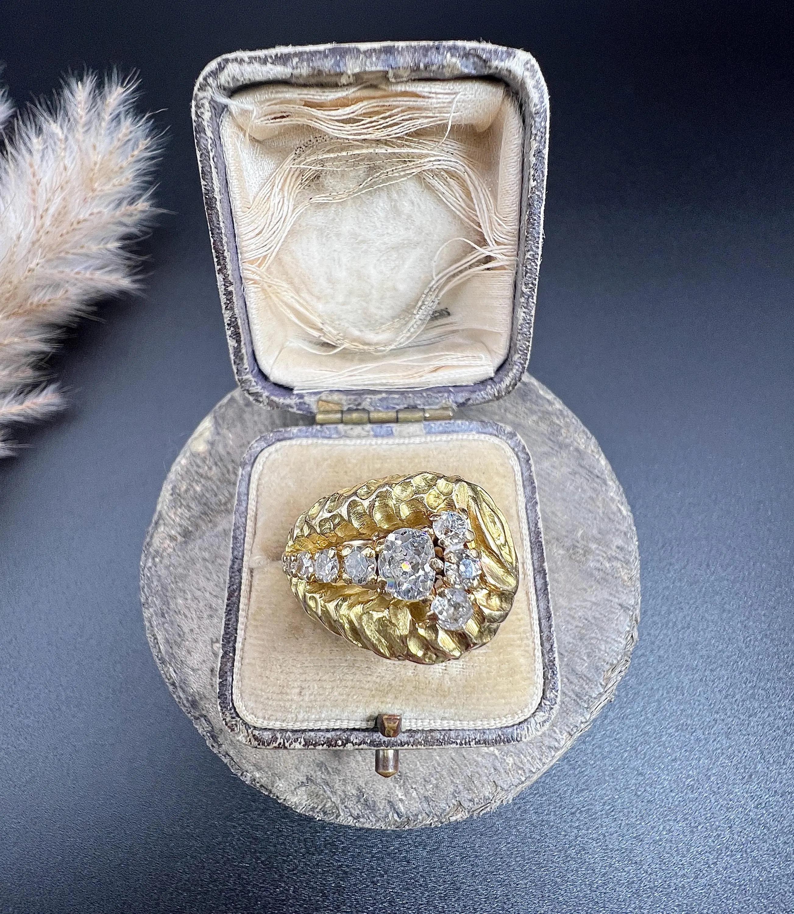 Women's or Men's Vintage 1950s 18ct Yellow Gold French Hallmarked, Diamond Buckle Ring For Sale