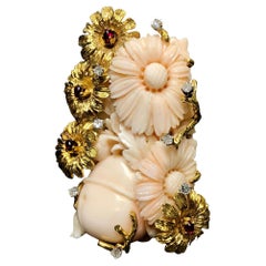 Vintage 1950's 18K Floral geschnitzt Koralle Diamant Rubin Brosche