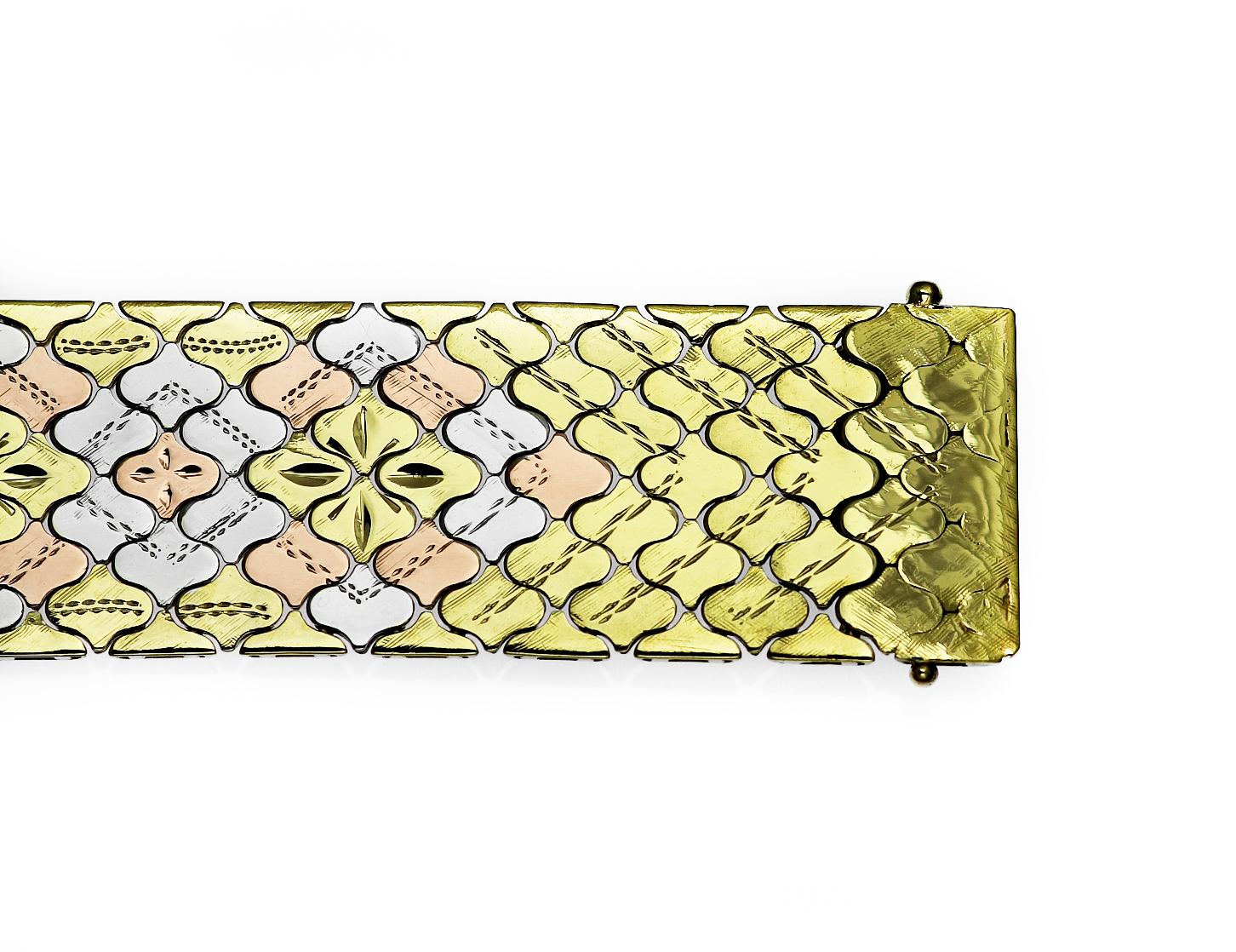 Women's Vintage 1950's 18K Three Colour - Yellow, White & Rose Gold - Bracelet For Sale