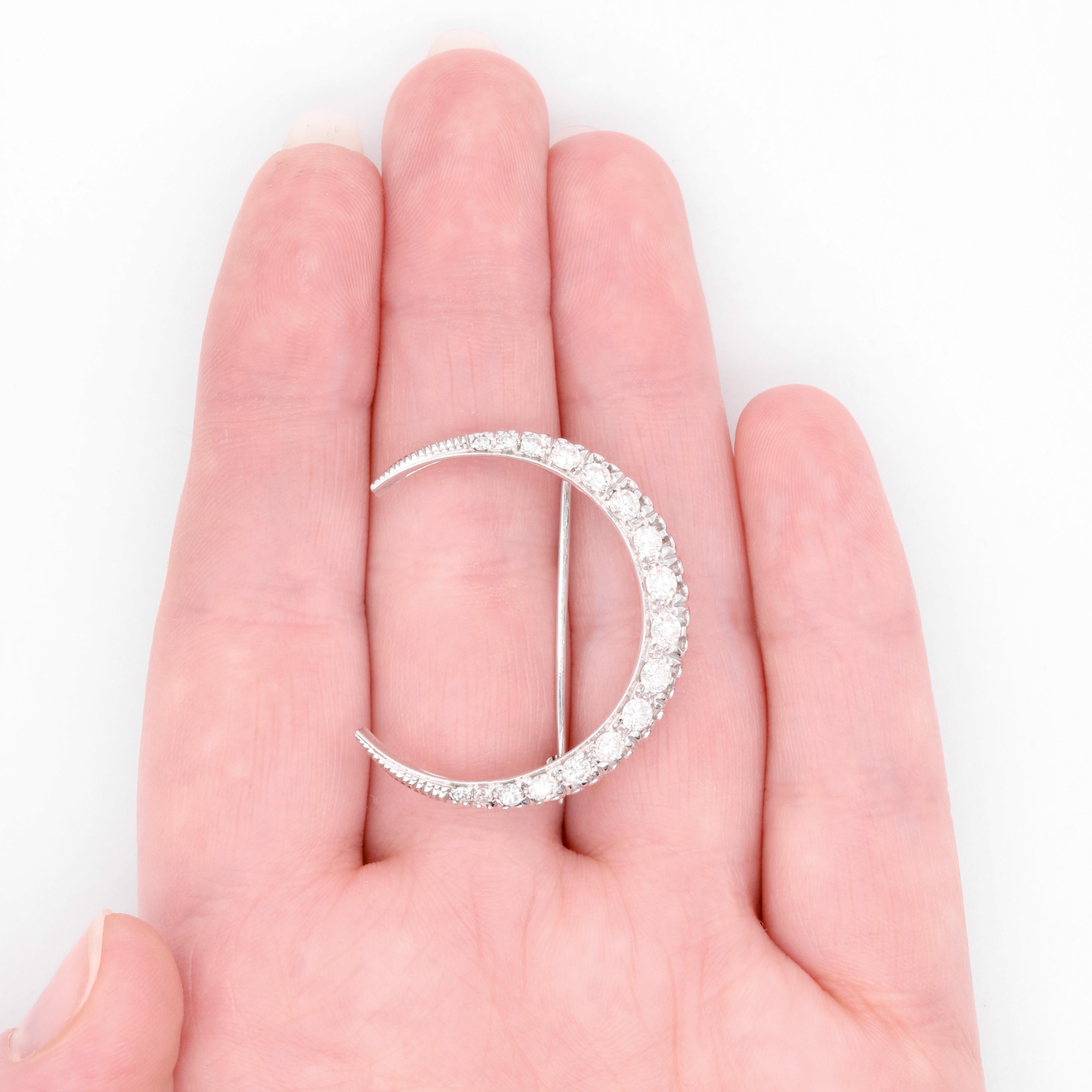 Vintage 1950s 18K White Gold 1ctw Diamond Crescent Brooch 7