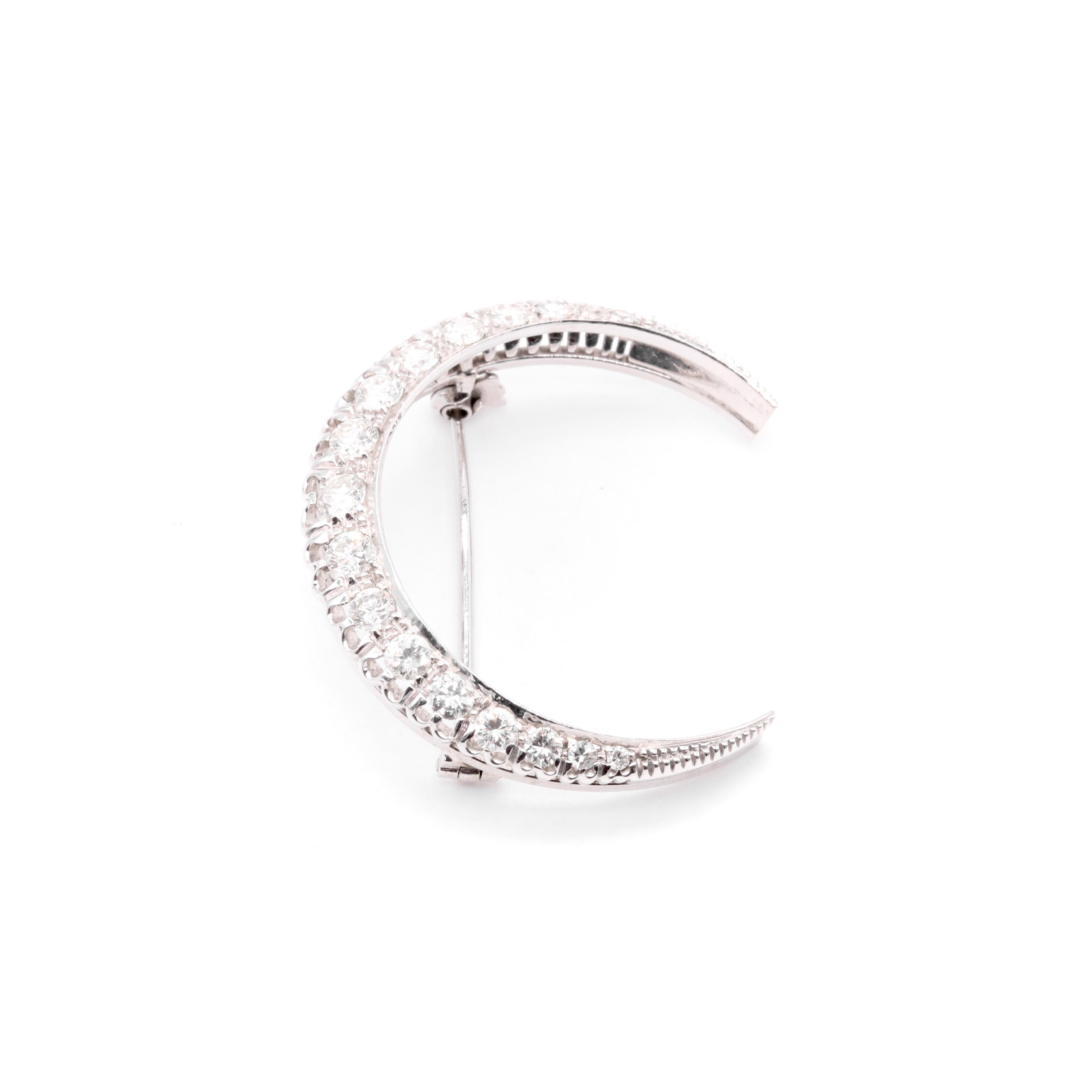 Vintage 1950s 18K White Gold 1ctw Diamond Crescent Brooch In Good Condition In Staines-Upon-Thames, GB