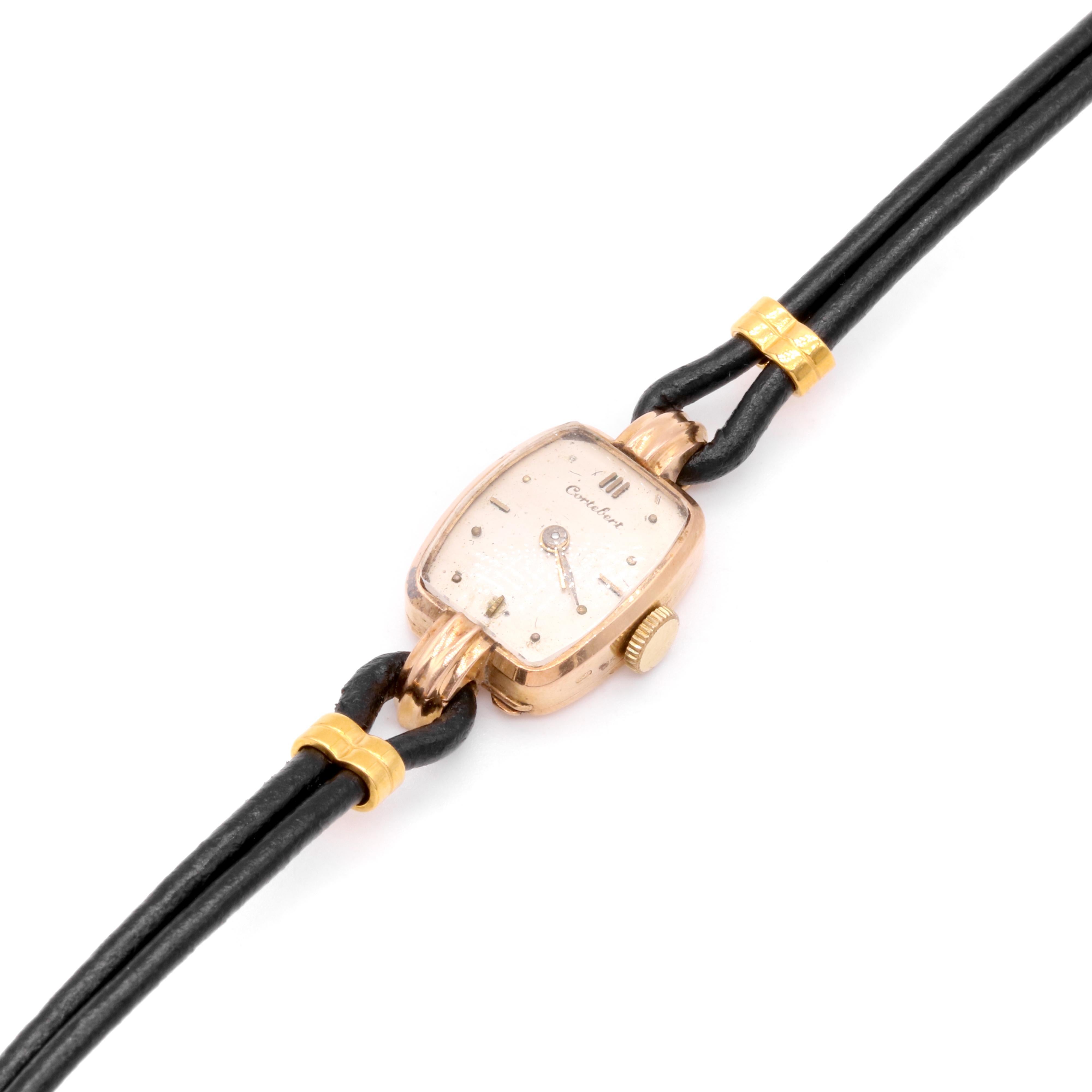 Femenino o masculino Reloj suizo Cortebert Vintage de los años 50 de oro amarillo de 18 quilates con correa de piel negra en venta