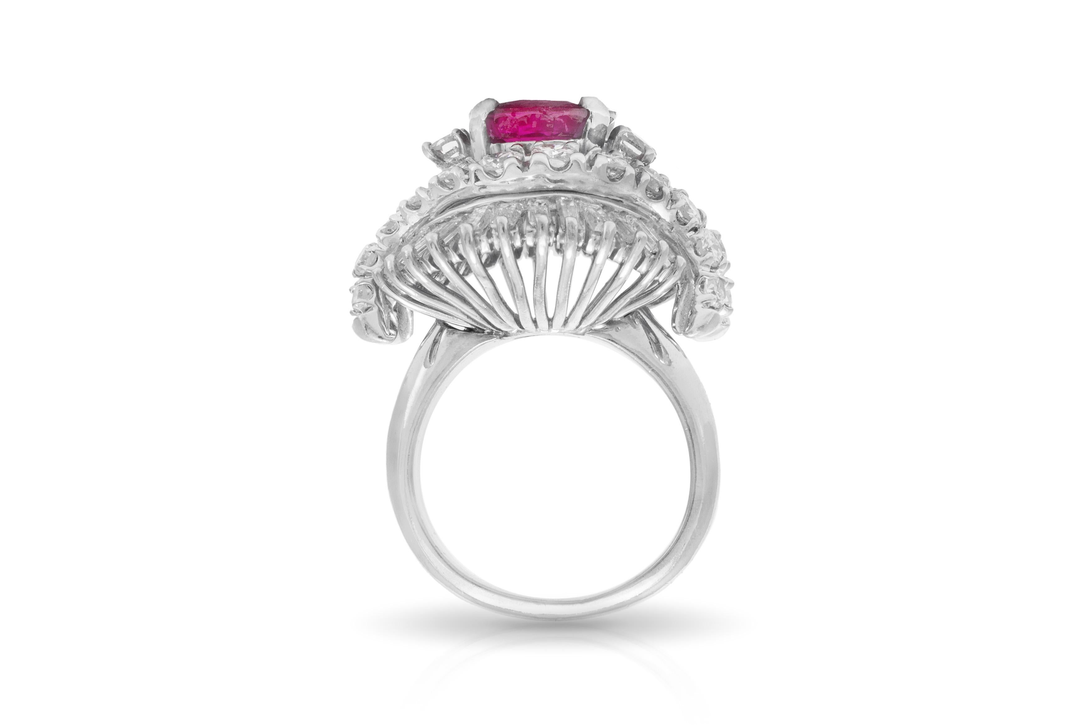 Vintage 1950s 2.68 Carat Ruby and 3.50 Carat Diamonds Ring In Good Condition For Sale In New York, NY
