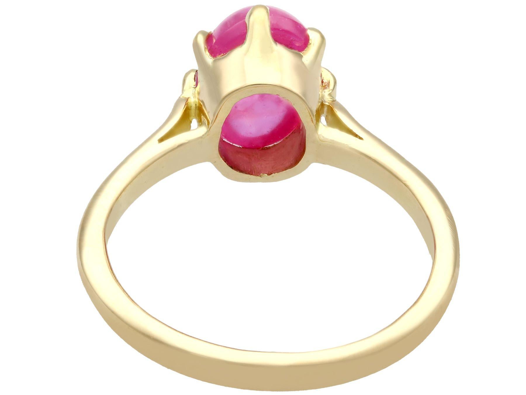 Anillo de compromiso de oro vintage de los años 50 con diamante rubí estrella talla cabujón de 2,68 quilates en Excelente estado para la venta en Jesmond, Newcastle Upon Tyne