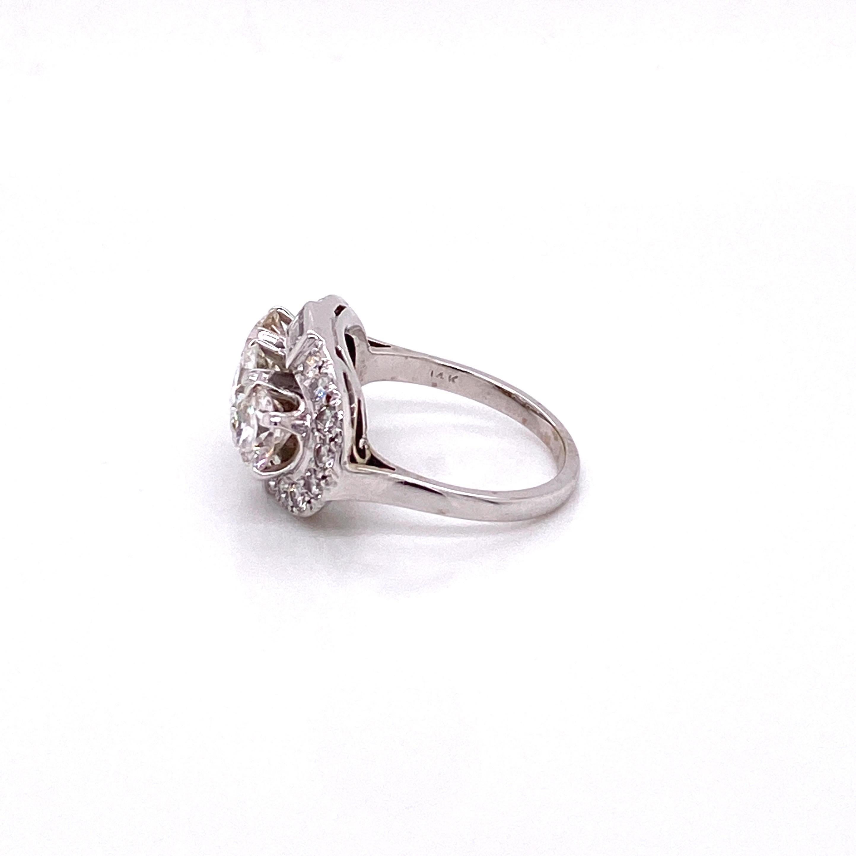 Vintage 1950s 3-Stone Diamond Ring 2.50 Carat In Good Condition In Boston, MA