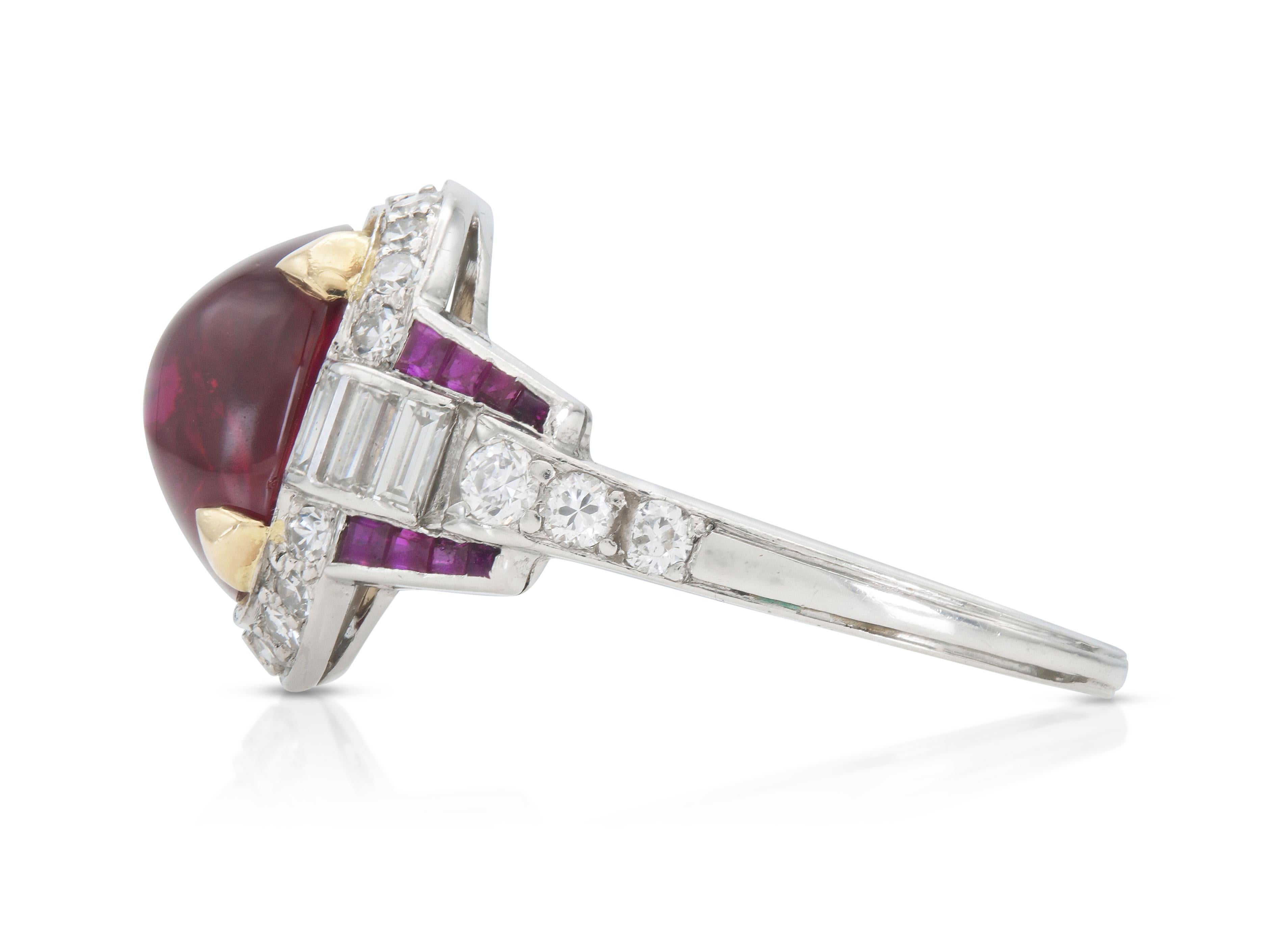 Vintage 1950s 3.50 Carat Cabochon Ruby Ring with Diamonds Cabujón en venta