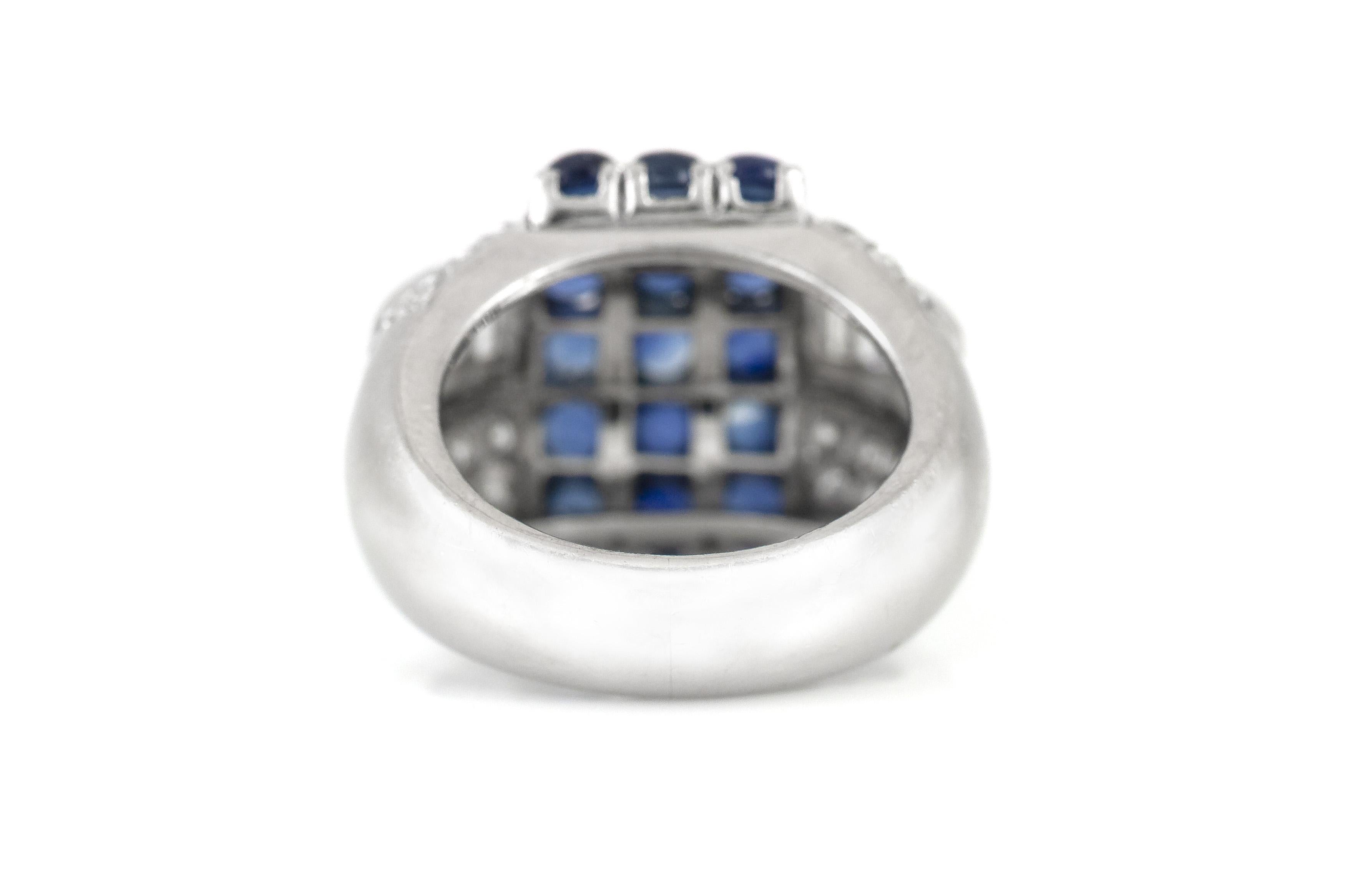 Taille cabochon Vintage 1950s 3.50 Carat Sapphire and 2.50 Carat Diamond Ring en vente