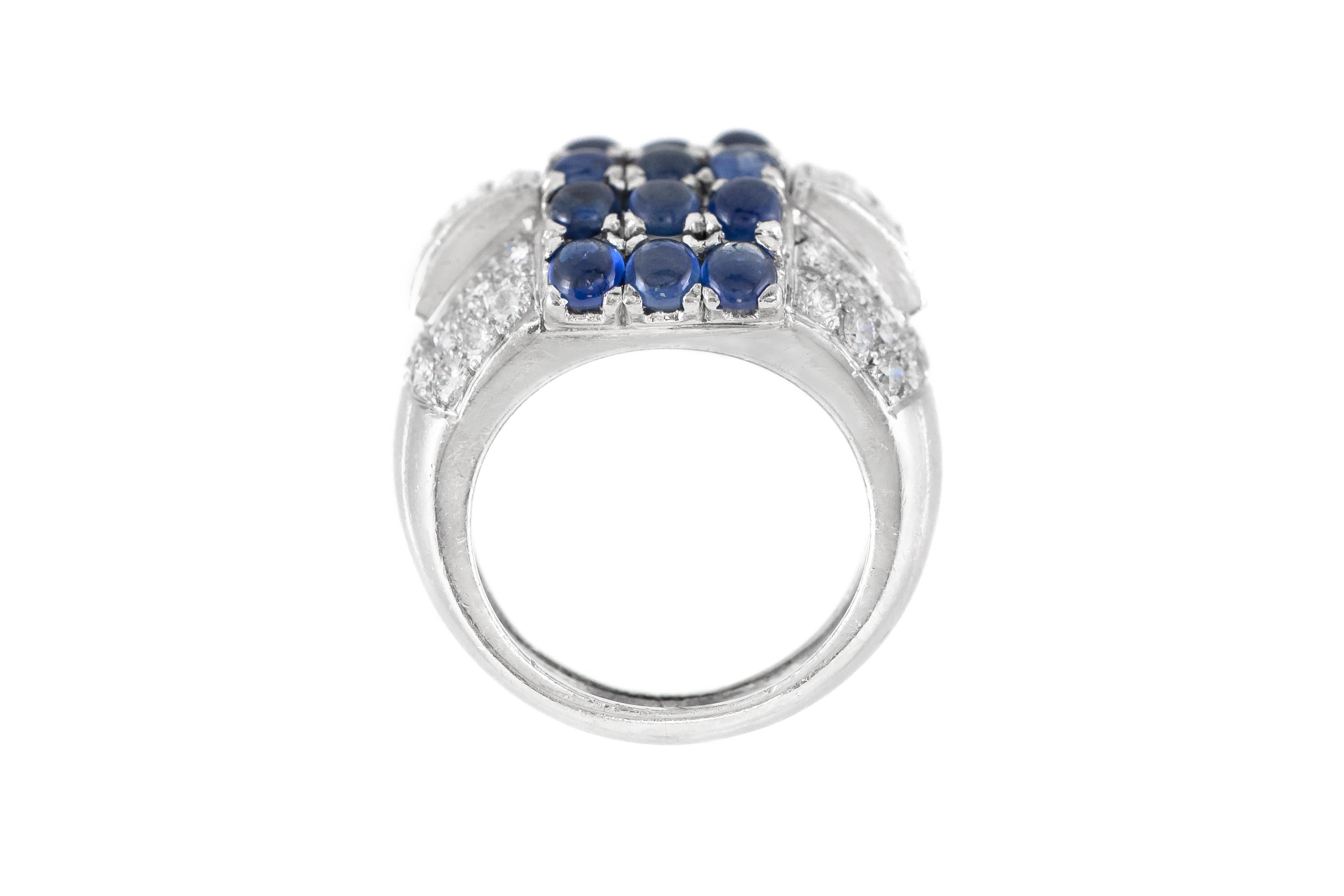 Vintage 1950s 3.50 Carat Sapphire and 2.50 Carat Diamond Ring Bon état - En vente à New York, NY