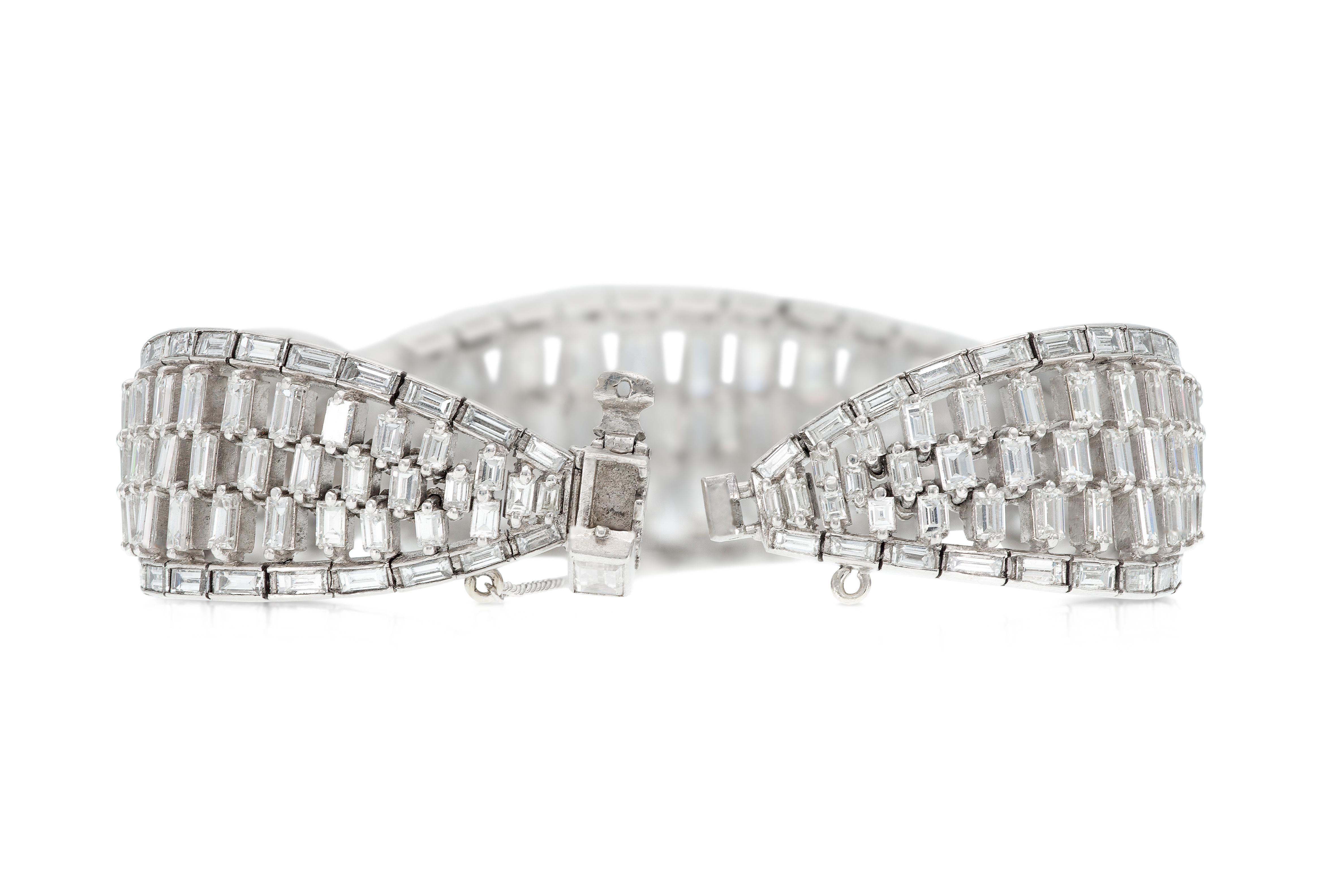 Women's Vintage 1950s 38.00 Carat Baguette Cut Diamond Bracelet For Sale
