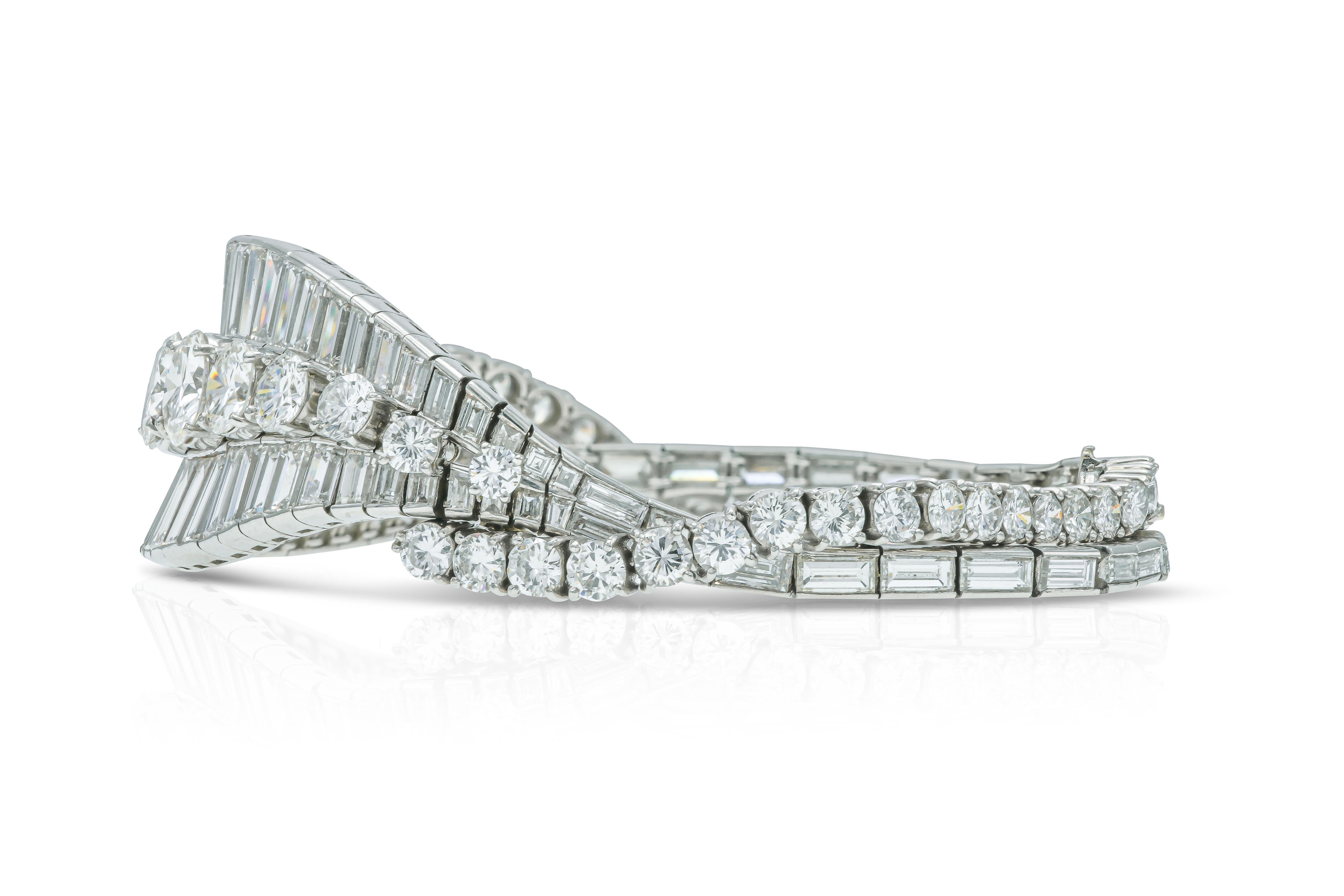 Round Cut Vintage 1950s 46.75 Carat Round Brilliant and Baguette Cut Diamond Bracelet For Sale