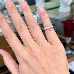 Anillo vintage de los años 50 con 5 diamantes en la banda, de oro de 14k, talla 3