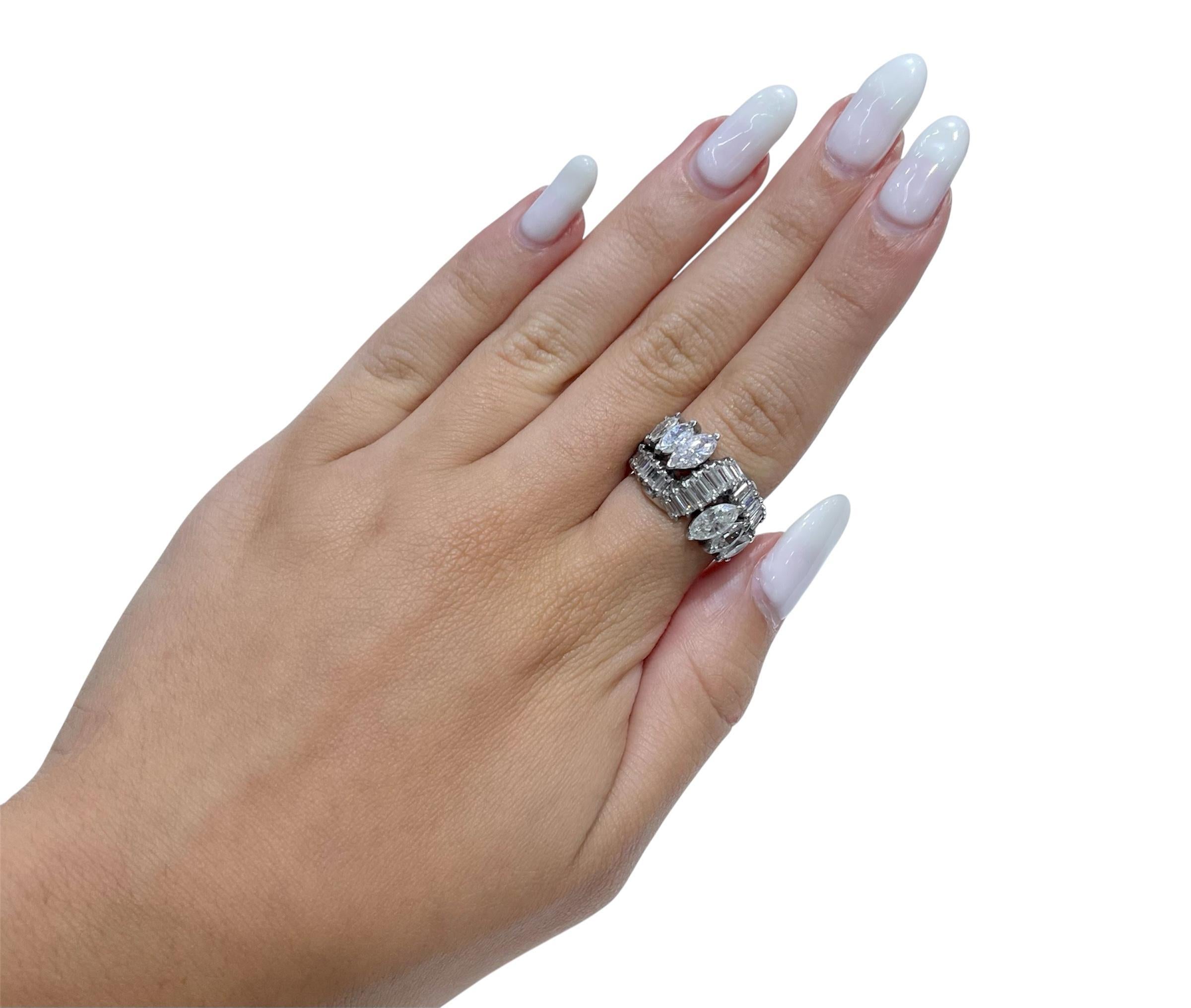 Vintage 1950s 5.00 Carat Marquise and Baguette Cut Diamonds Ring Bon état - En vente à New York, NY