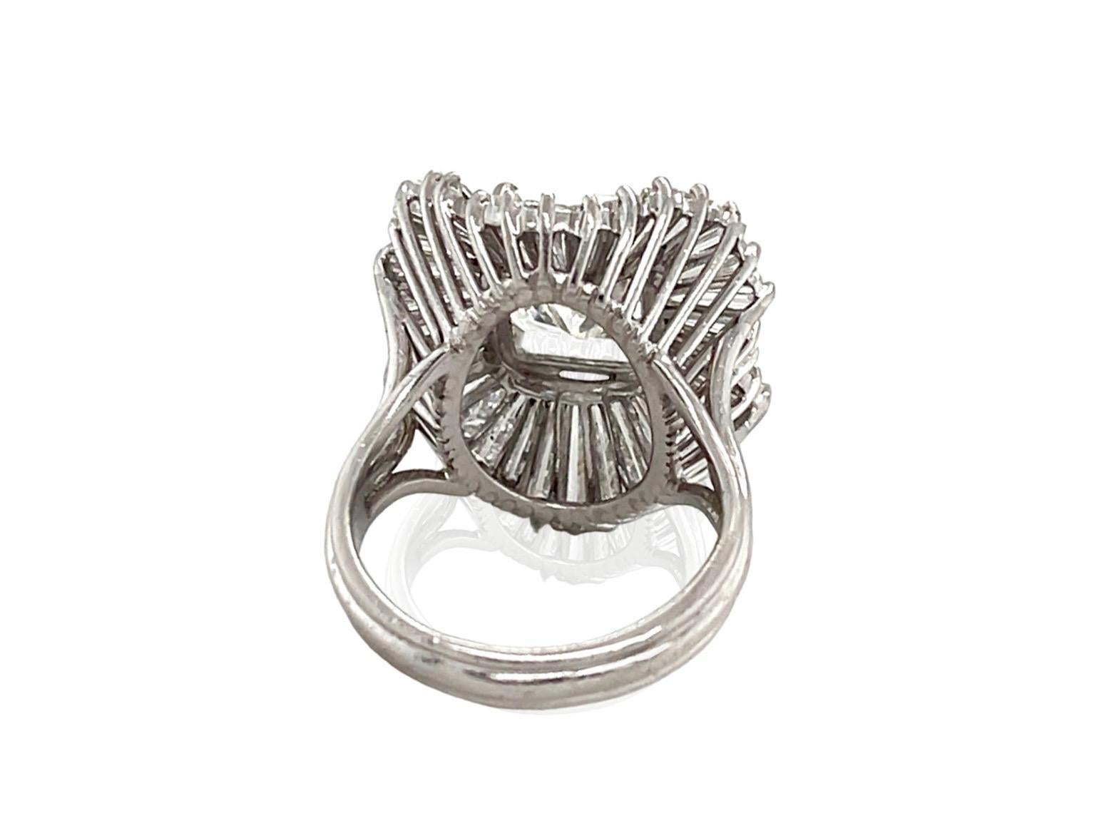 Vintage 1950s 5.13 Carat Radiant Cut Diamond and 6.00 Carat Ballerina Ring In Good Condition For Sale In New York, NY