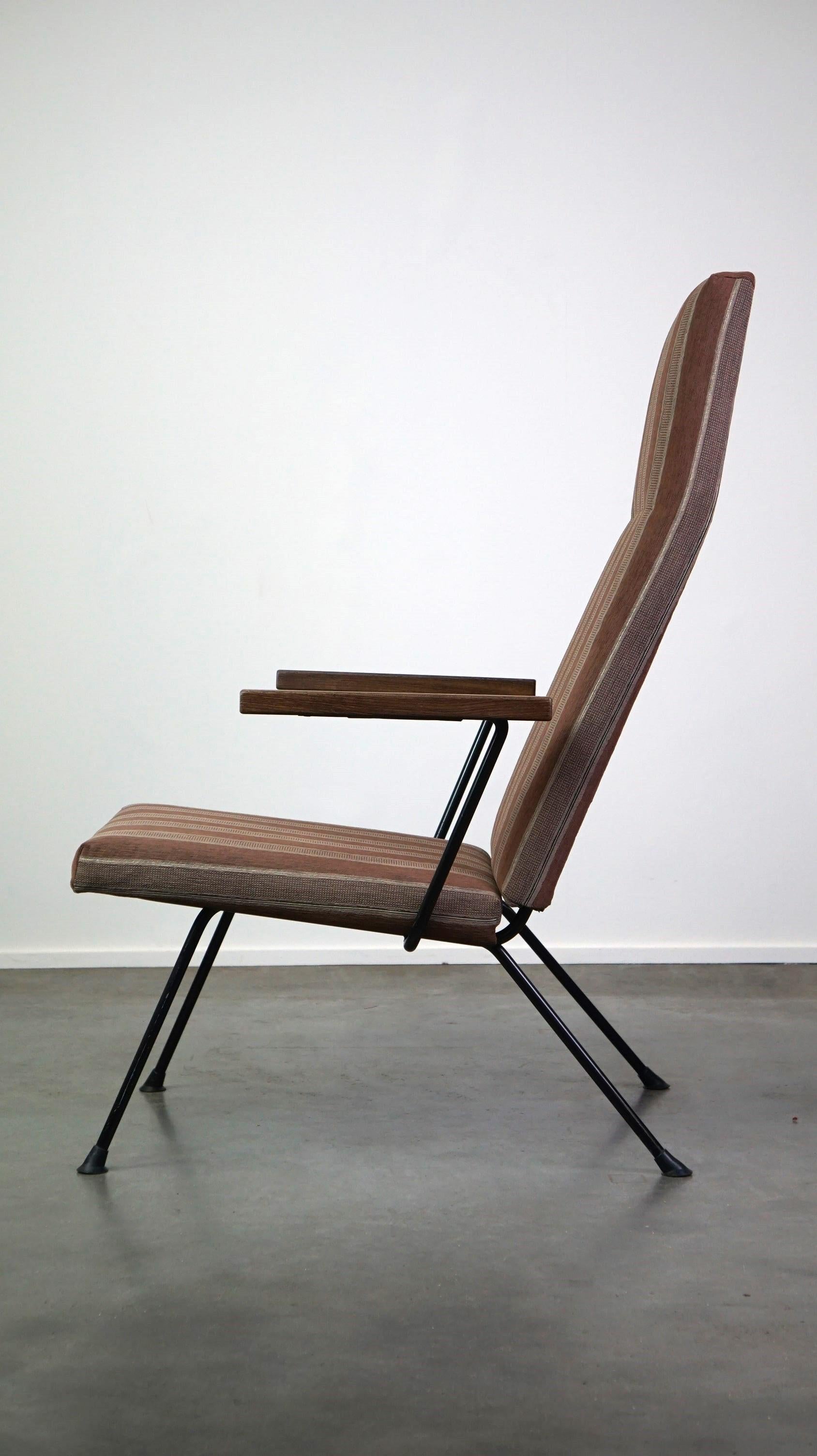 Métal Fauteuil vintage design des années 1950/60 avec dossier haut, modèle 1410 de Gispen en vente