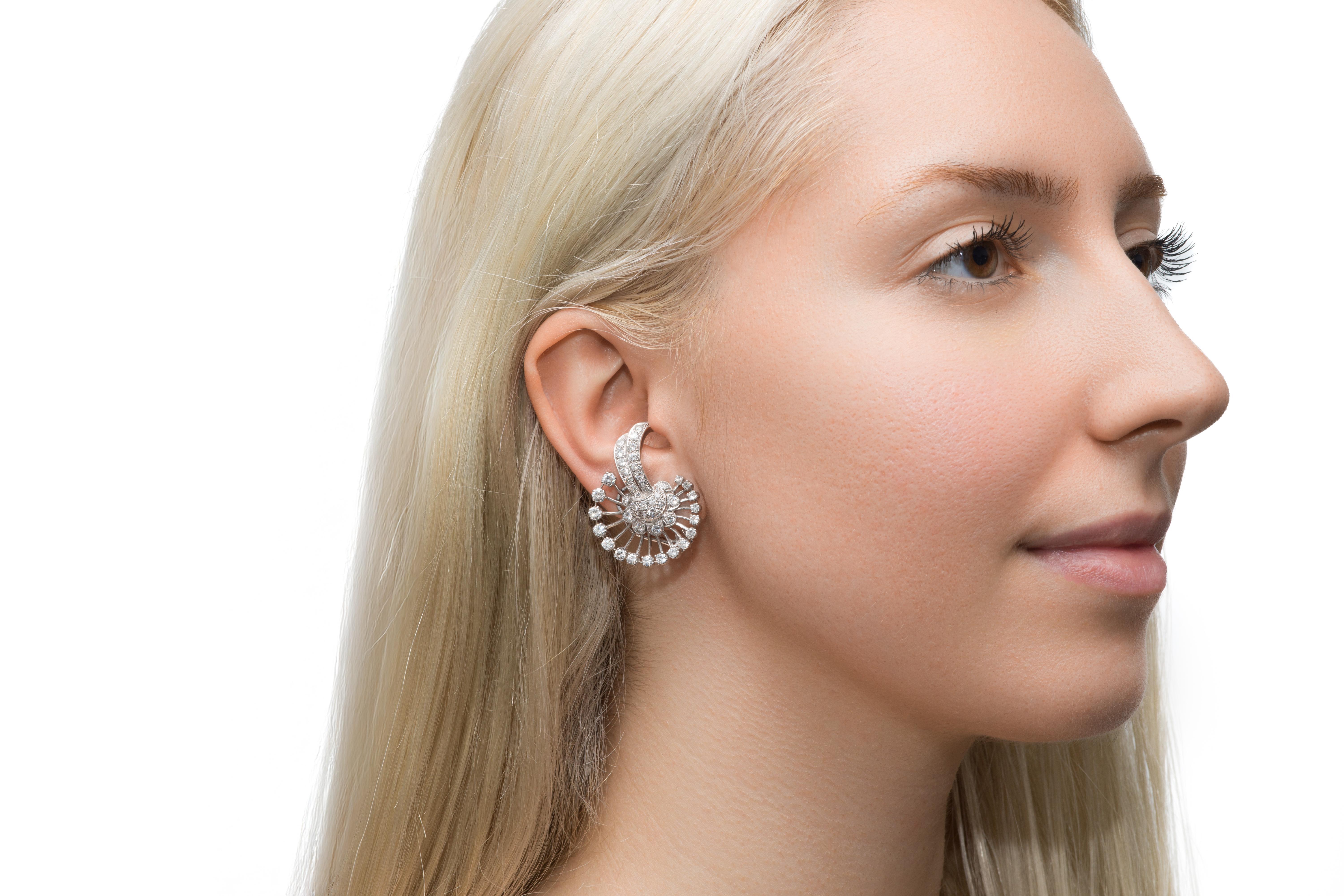 Pendientes vintage de diamantes de 7,00 quilates de los años 50 en Bueno estado para la venta en New York, NY