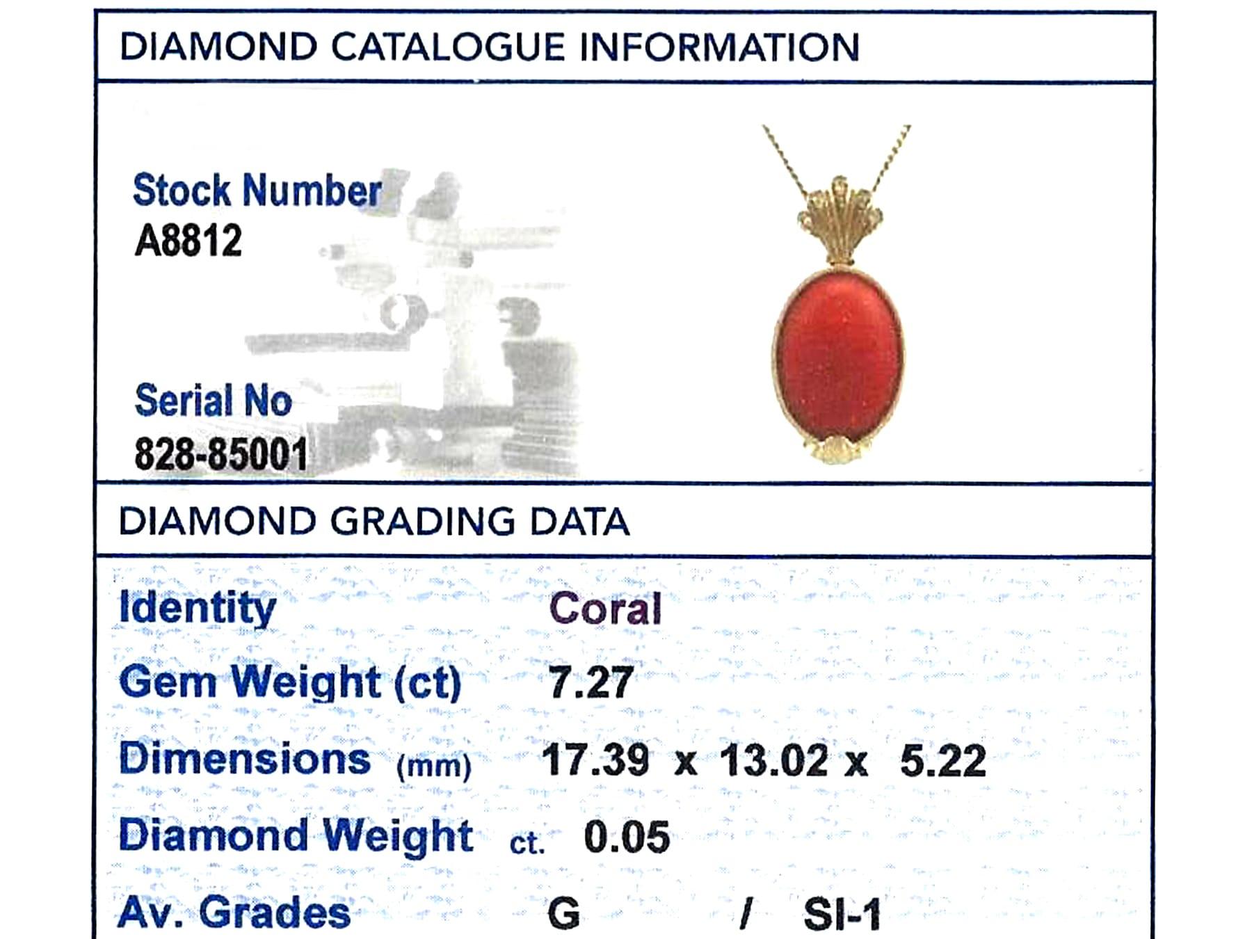 Pendentif en or jaune de 7,27 carats de corail et de diamants des années 1950 en vente 3