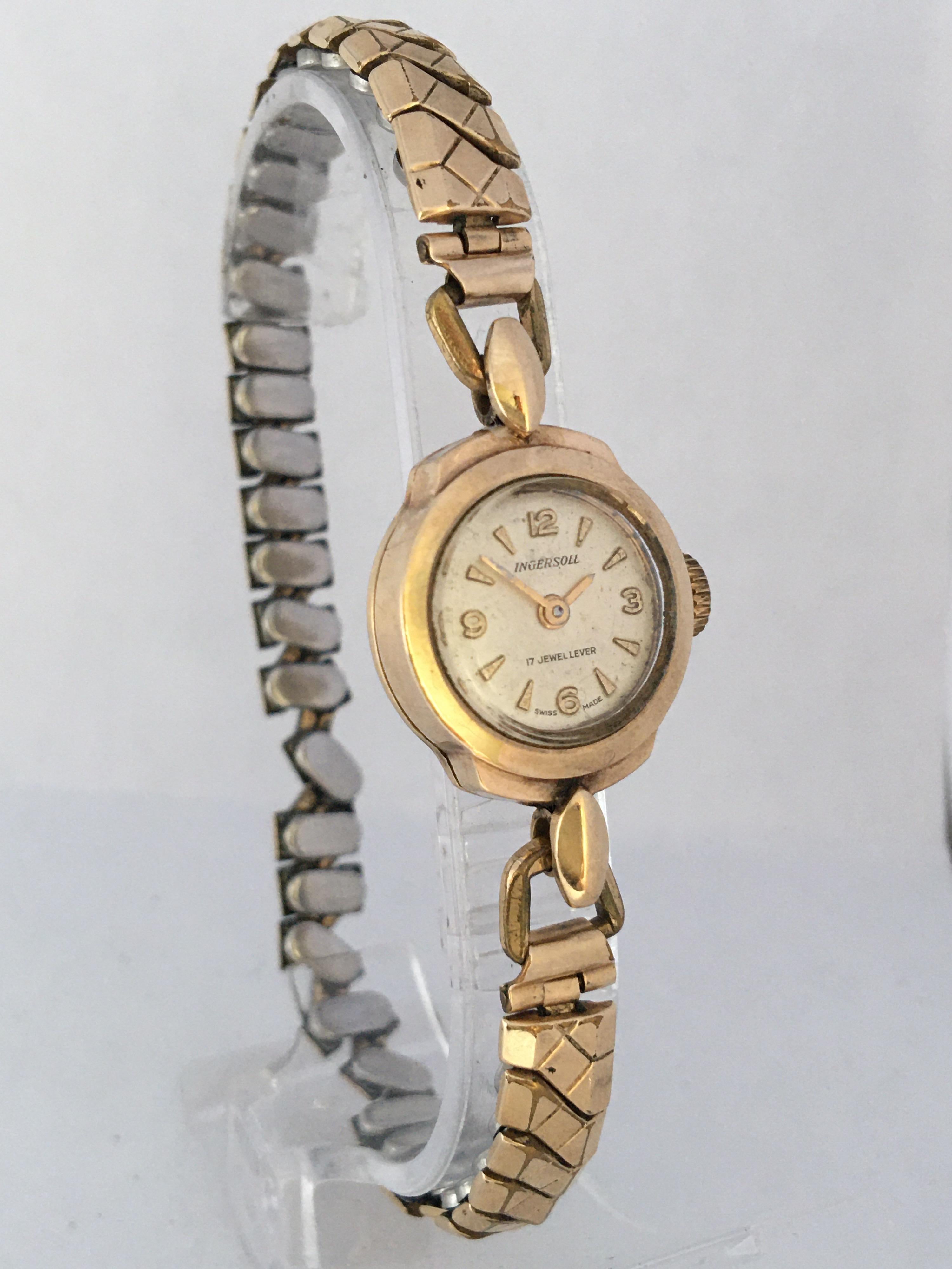 Vintage 1950s 9 Karat Gold Ingersoll with Rolled Gold Strap For Sale 4