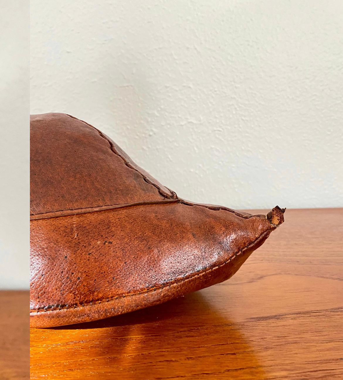 Vintage 1950s Abercrombie and fitch leather duck decor or door stopper  In Good Condition In Houston, TX