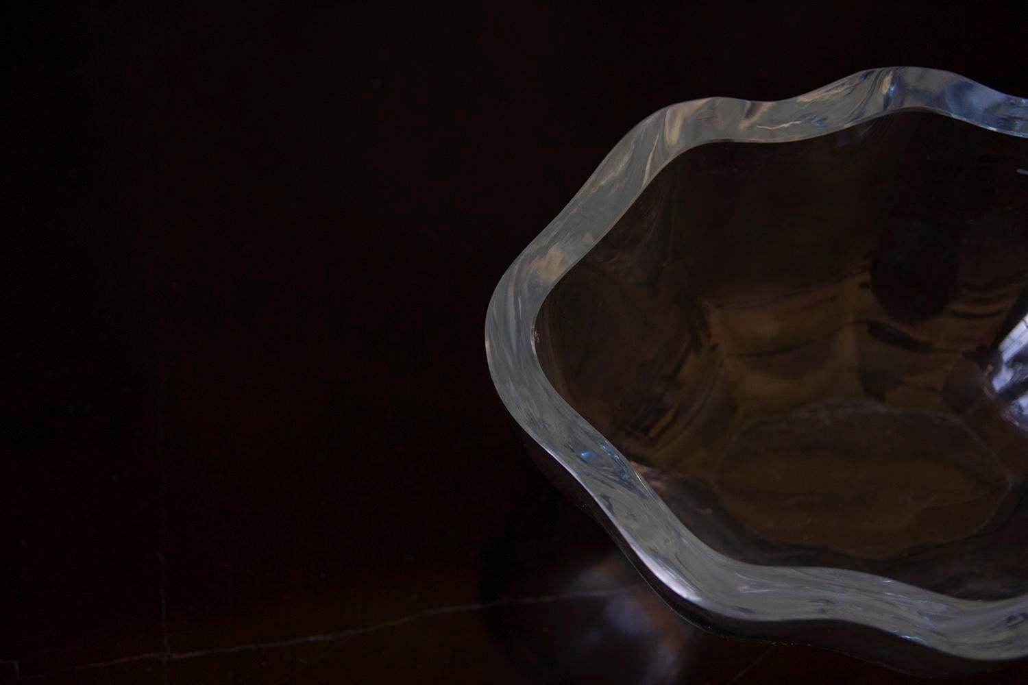 Cristal Bol en cristal vintage Ata Strmberg pour Strombergshyttan des années 1950 en vente