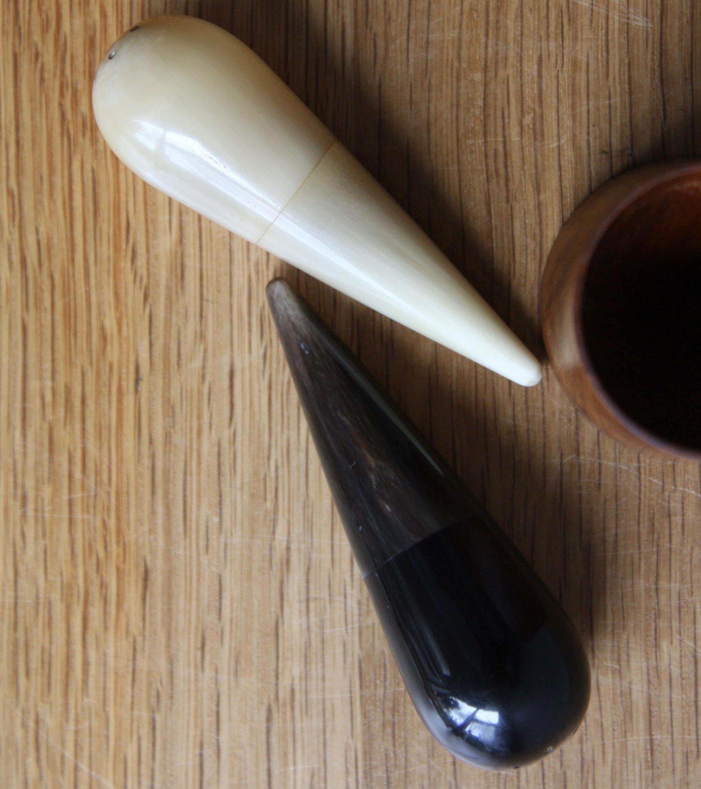 Vintage 1950s Austrian Carved Horn & Walnut Salt & Pepper Shakers by Carl Auböck 1