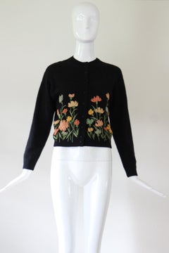 Cardigan vintage en cachemire à motifs floraux noirs, années 1950, taille US 8 / UK 12