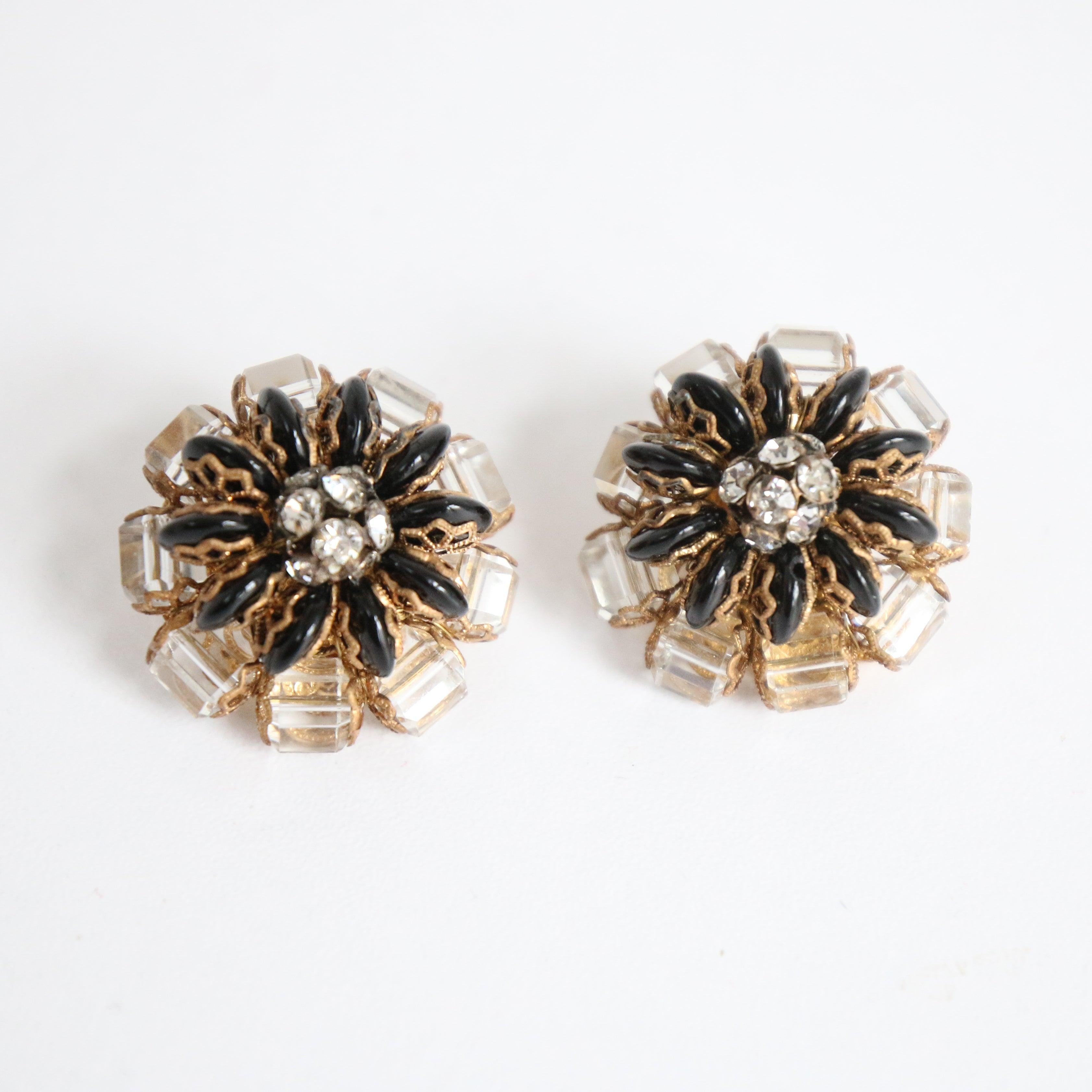 Vintage 1950's Schwarz Glas Strass Gold Filigran Clip auf Ohrringe Schmuck (Art déco) im Angebot