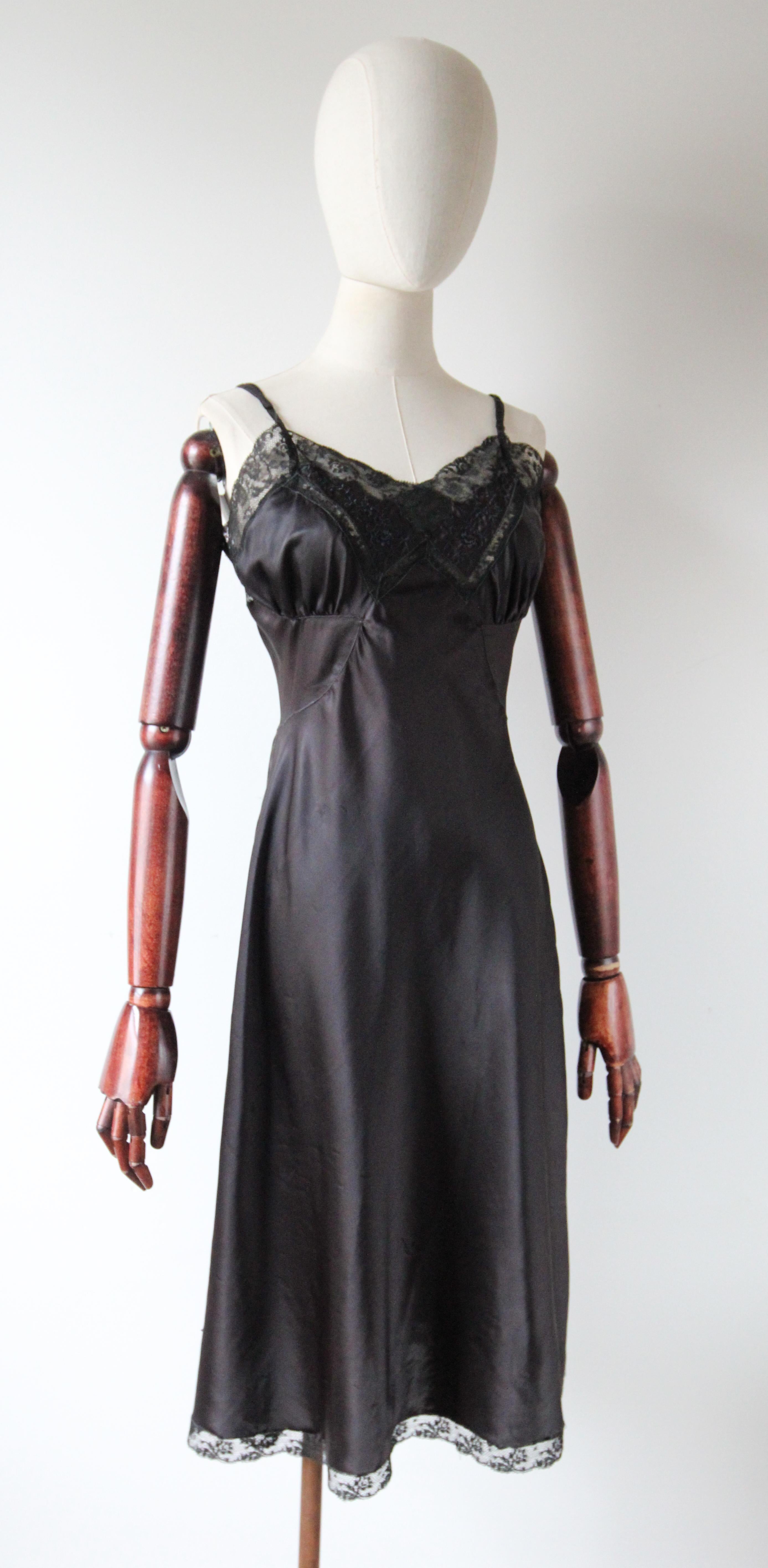 Vintage 1950's black nylon satin dress slip 1950's lace satin slip UK 10-12 US 6 In Good Condition For Sale In Cheltenham, GB