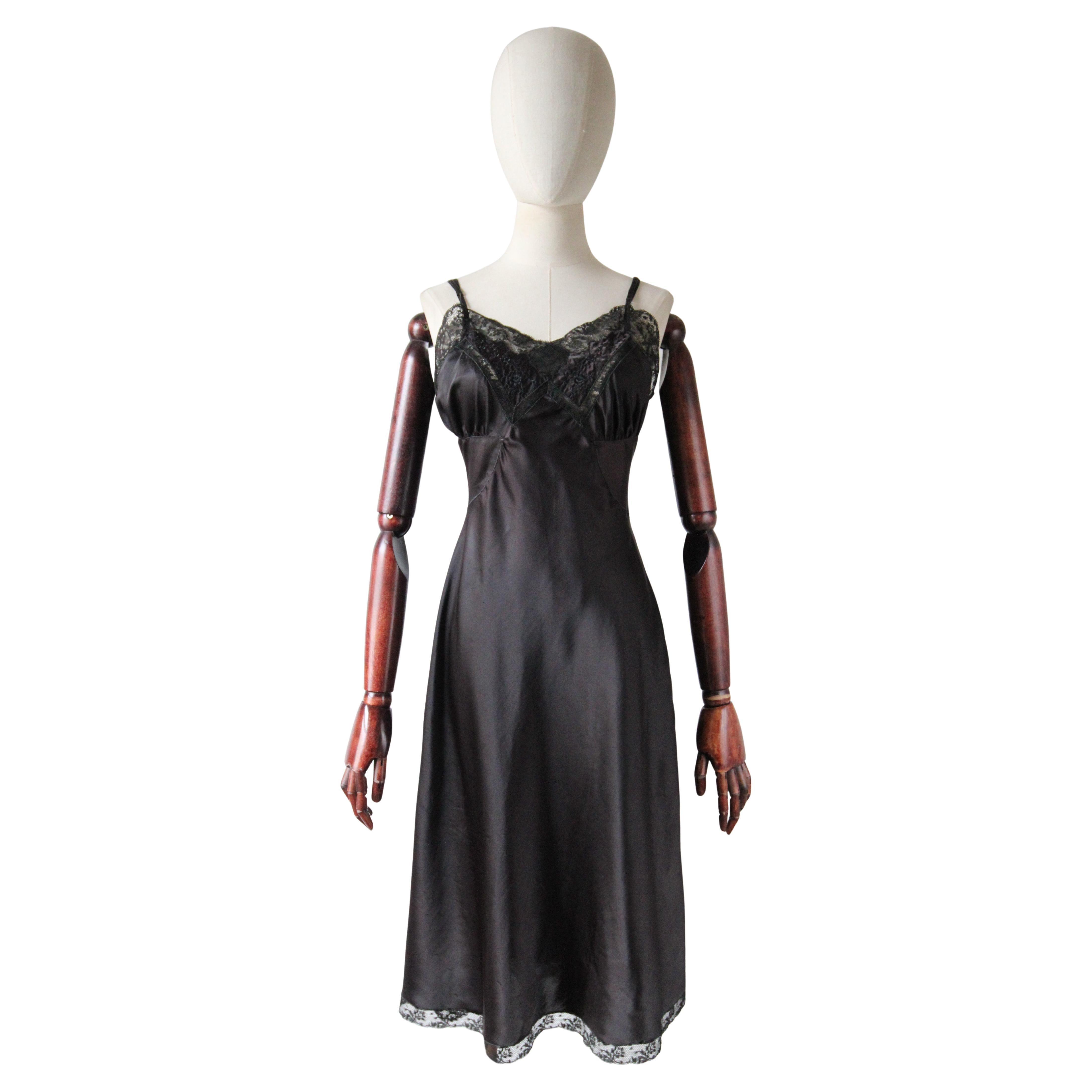 Vintage 1950's black nylon satin dress slip 1950's lace satin slip UK 10-12 US 6 For Sale