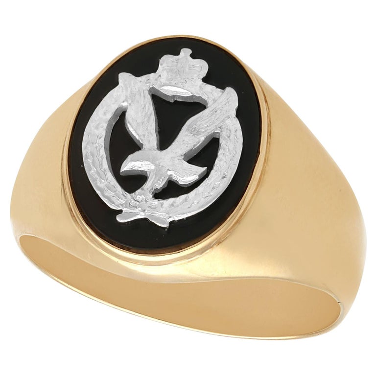 Vintage 1950s Black Onyx and Yellow Gold Signet Ring For Sale at 1stDibs