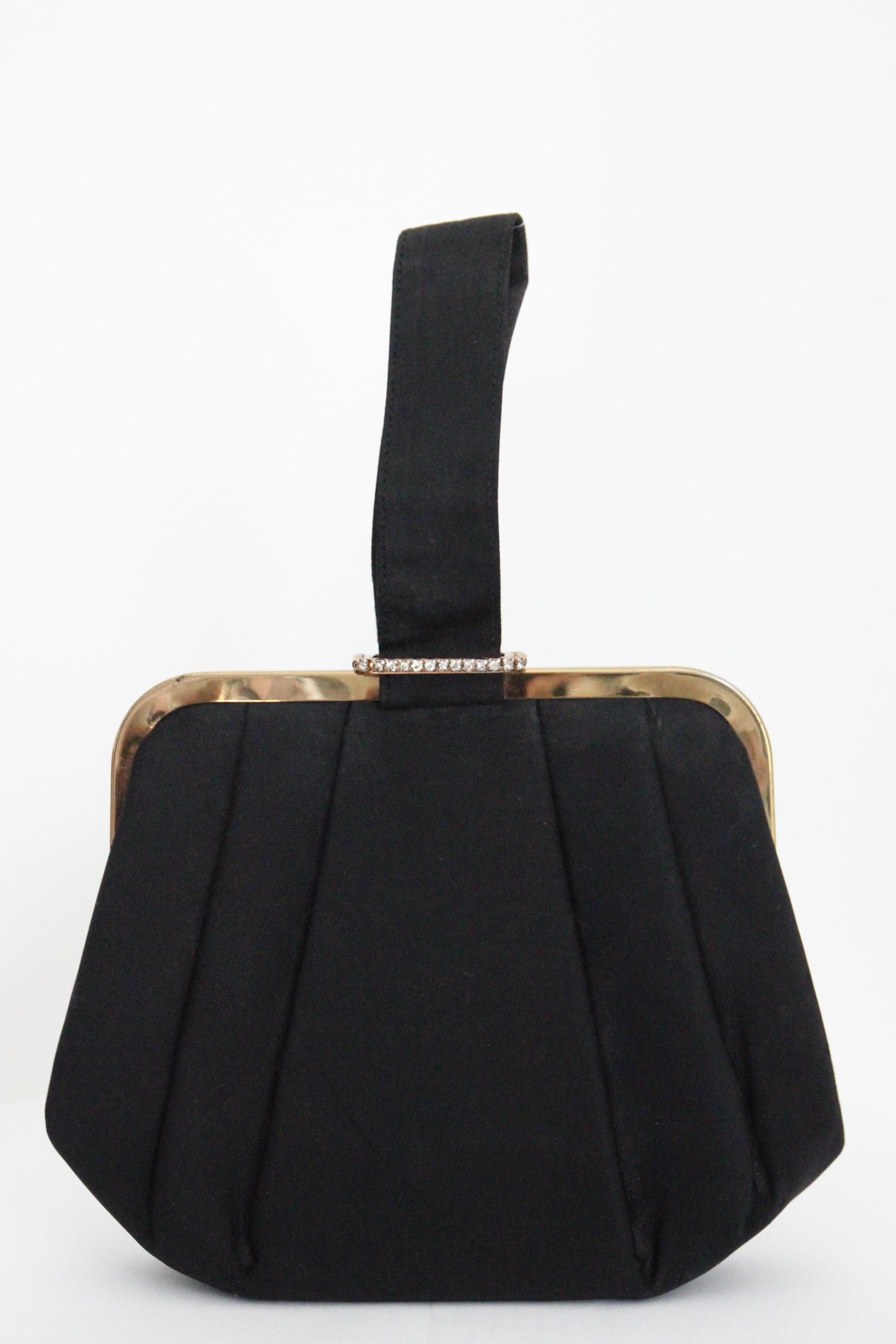 Vintage 1950's black satin and rhinestone wristlet handbag vintage 1950s purse Negro en venta