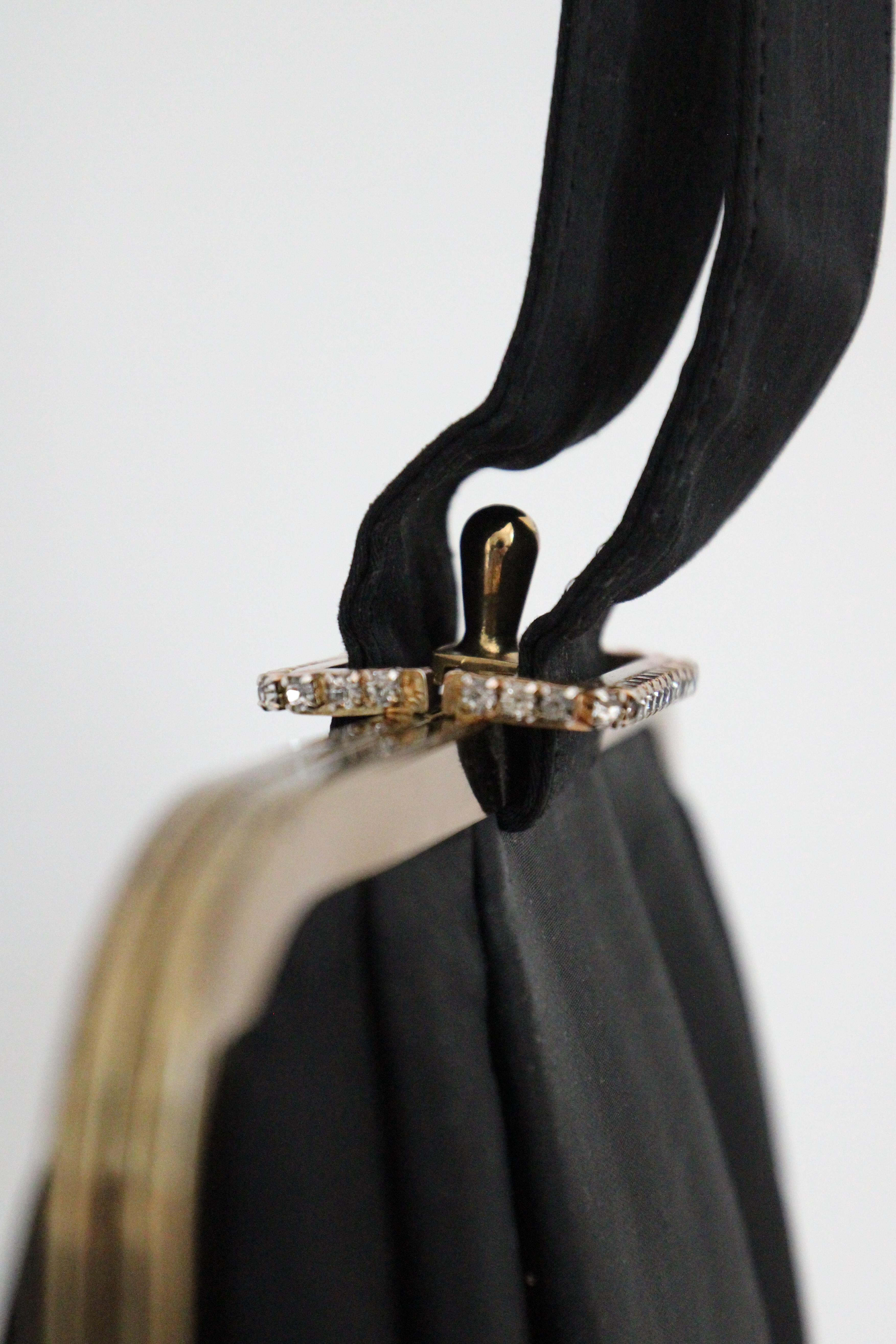 Femenino o masculino Vintage 1950's black satin and rhinestone wristlet handbag vintage 1950s purse en venta