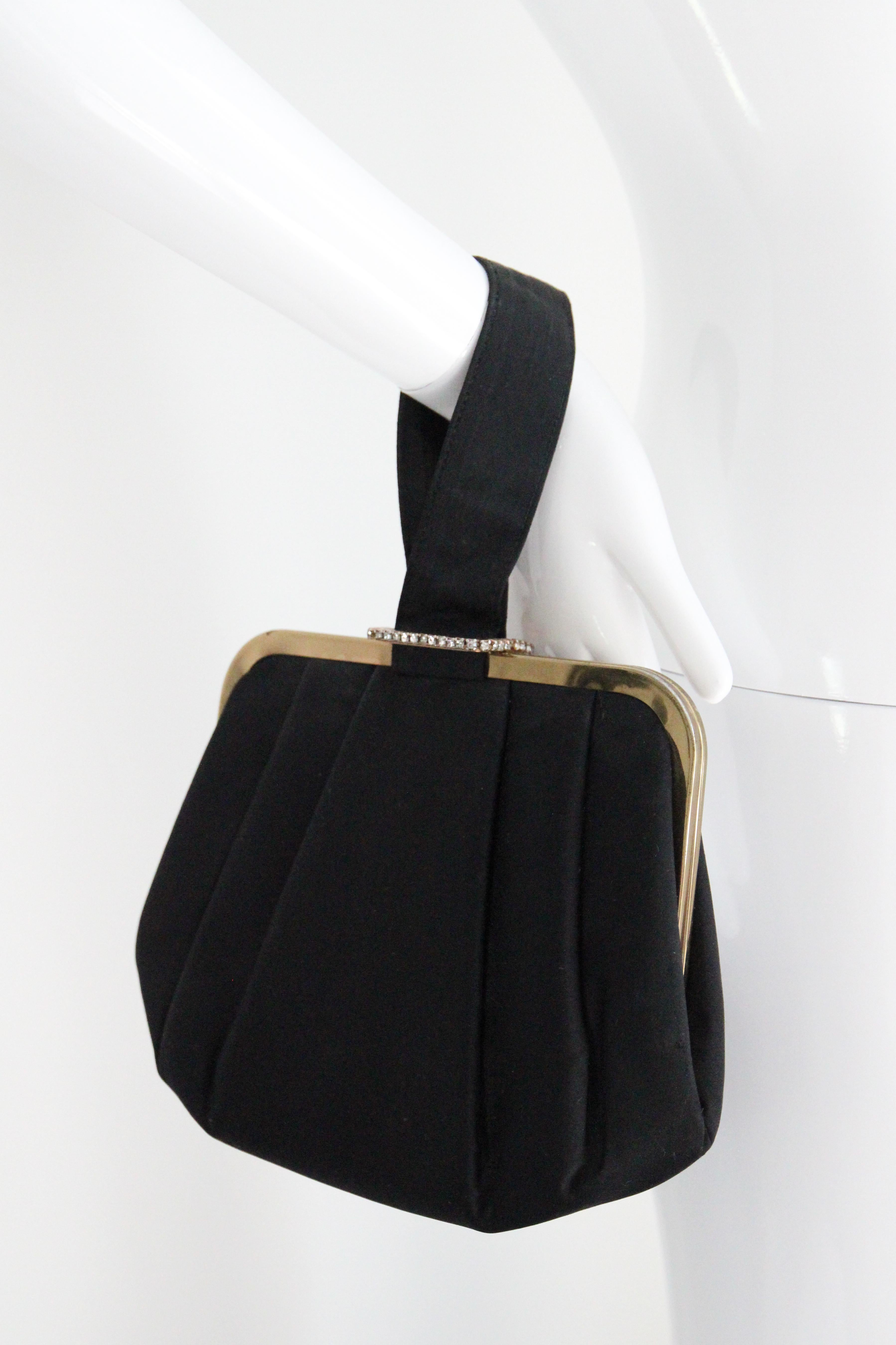 Vintage 1950's black satin and rhinestone wristlet handbag vintage 1950s purse en venta 4